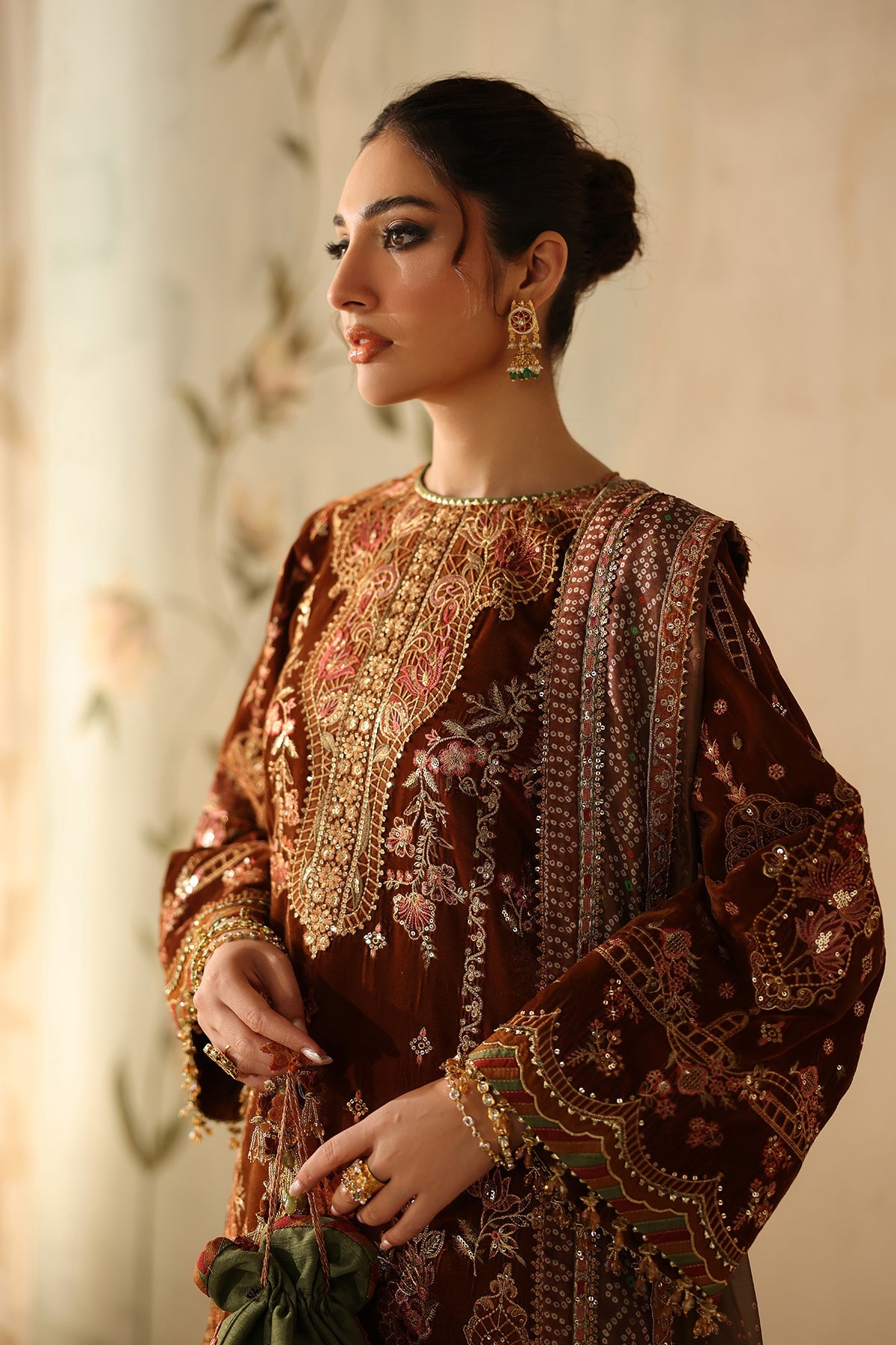 EMBROIDERED VELVET SF-4317