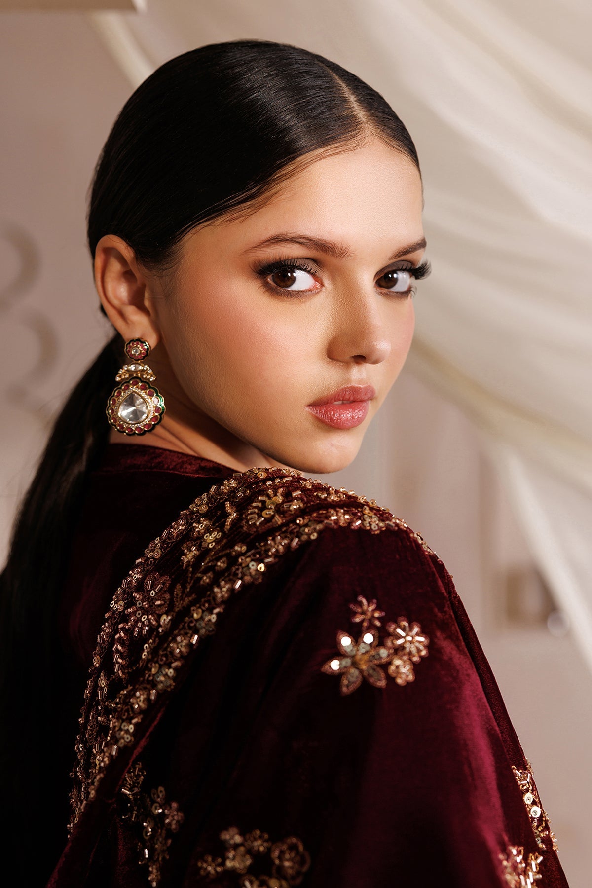 EMBROIDERED VELVET SHAWL VS-70