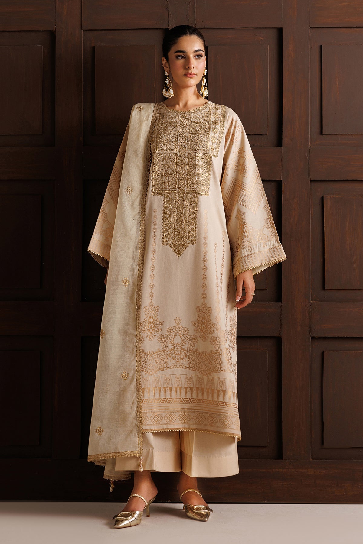EMBROIDERED ZARRI JACQUARD SF-4508