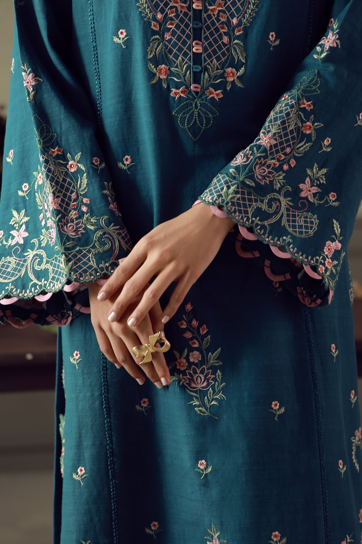 Teal Flora