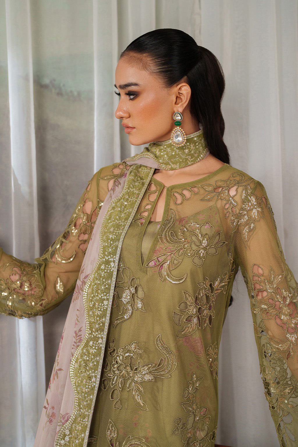 UE-543 Printed Formals