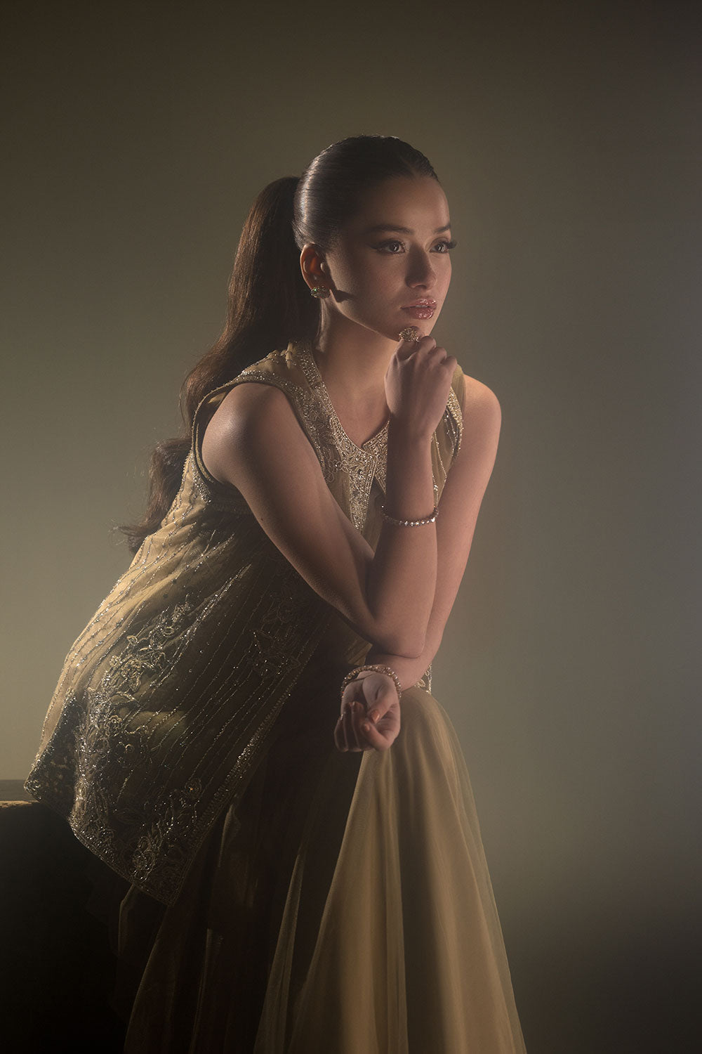 Opulent veil