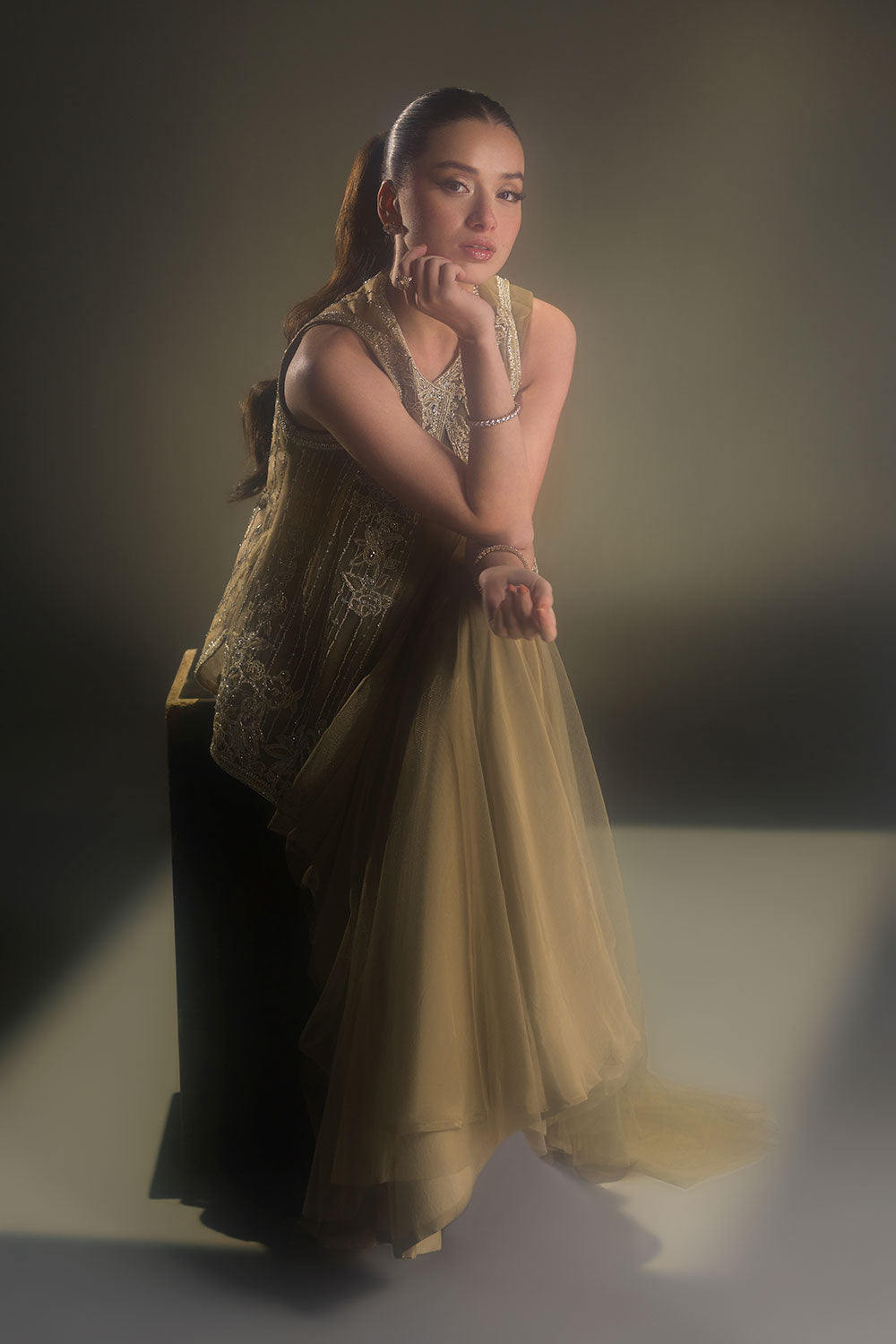 Opulent veil