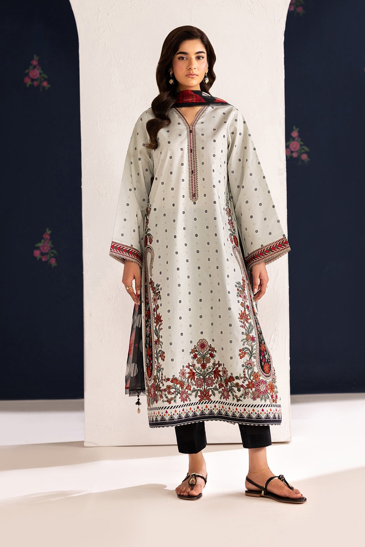 EMBROIDERED LAWN SF-4455