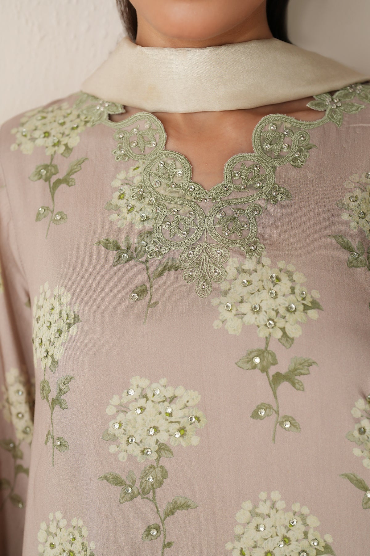 EMBROIDERED VISCOSE PR-1190