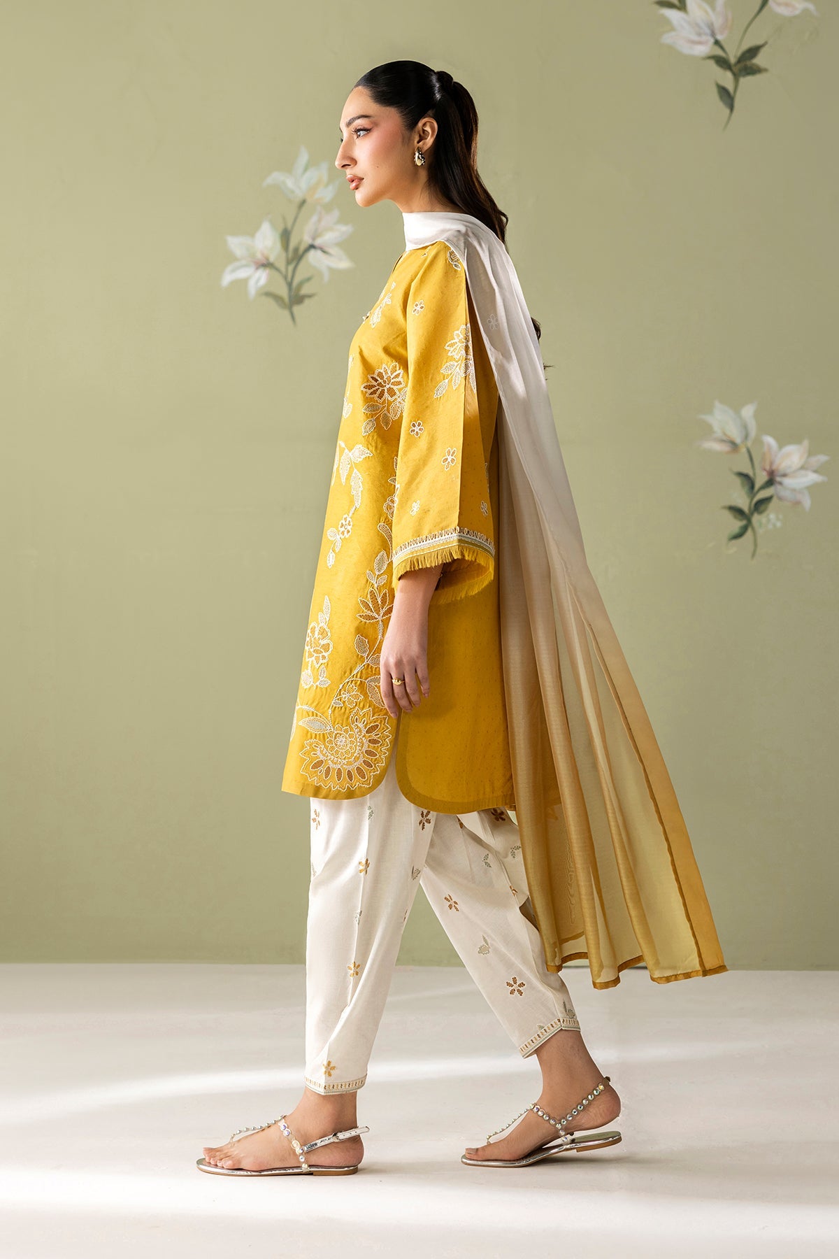 EMBROIDERED LAWN SF-4419