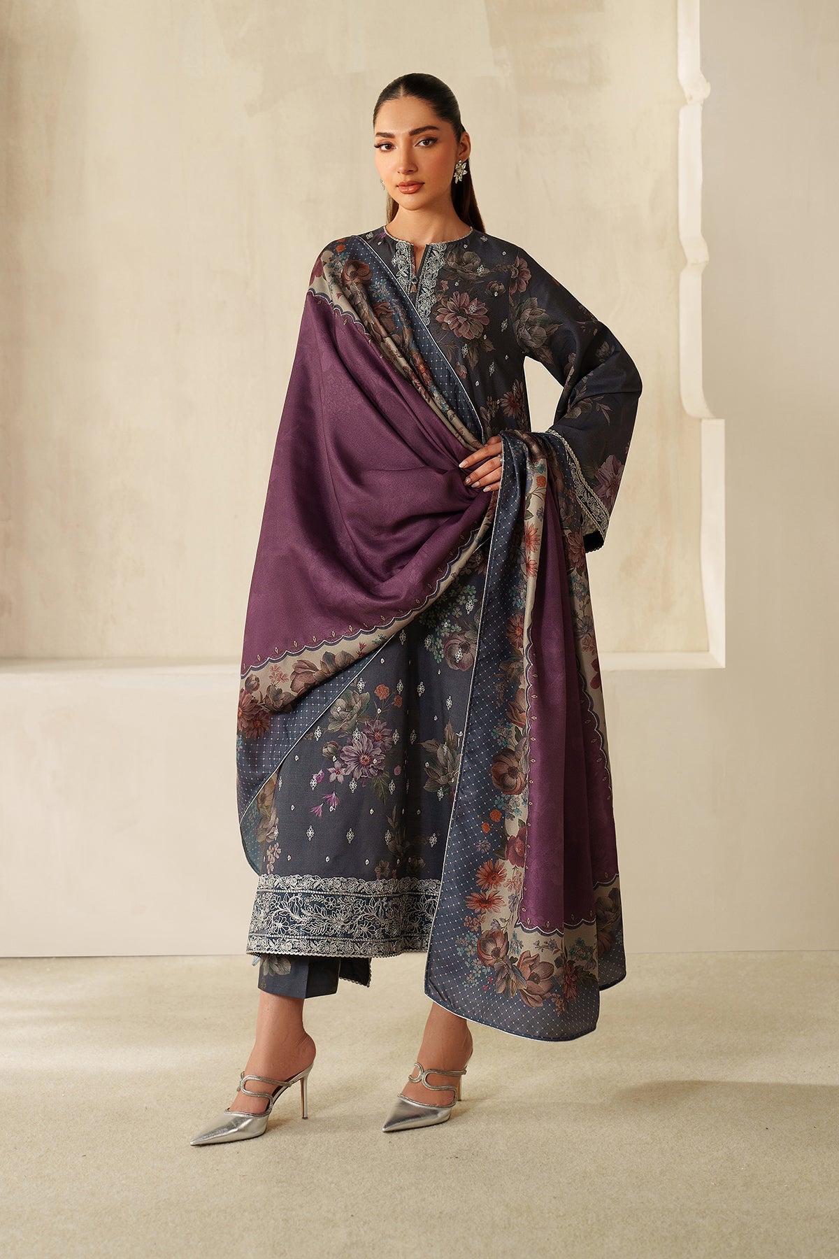 EMBROIDERED KHADDAR UF-4334