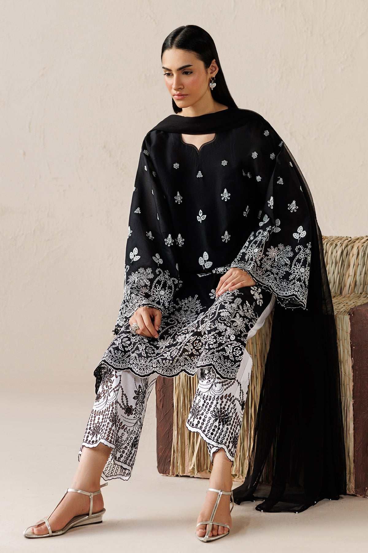 EMBROIDERED LAWN SF-4522