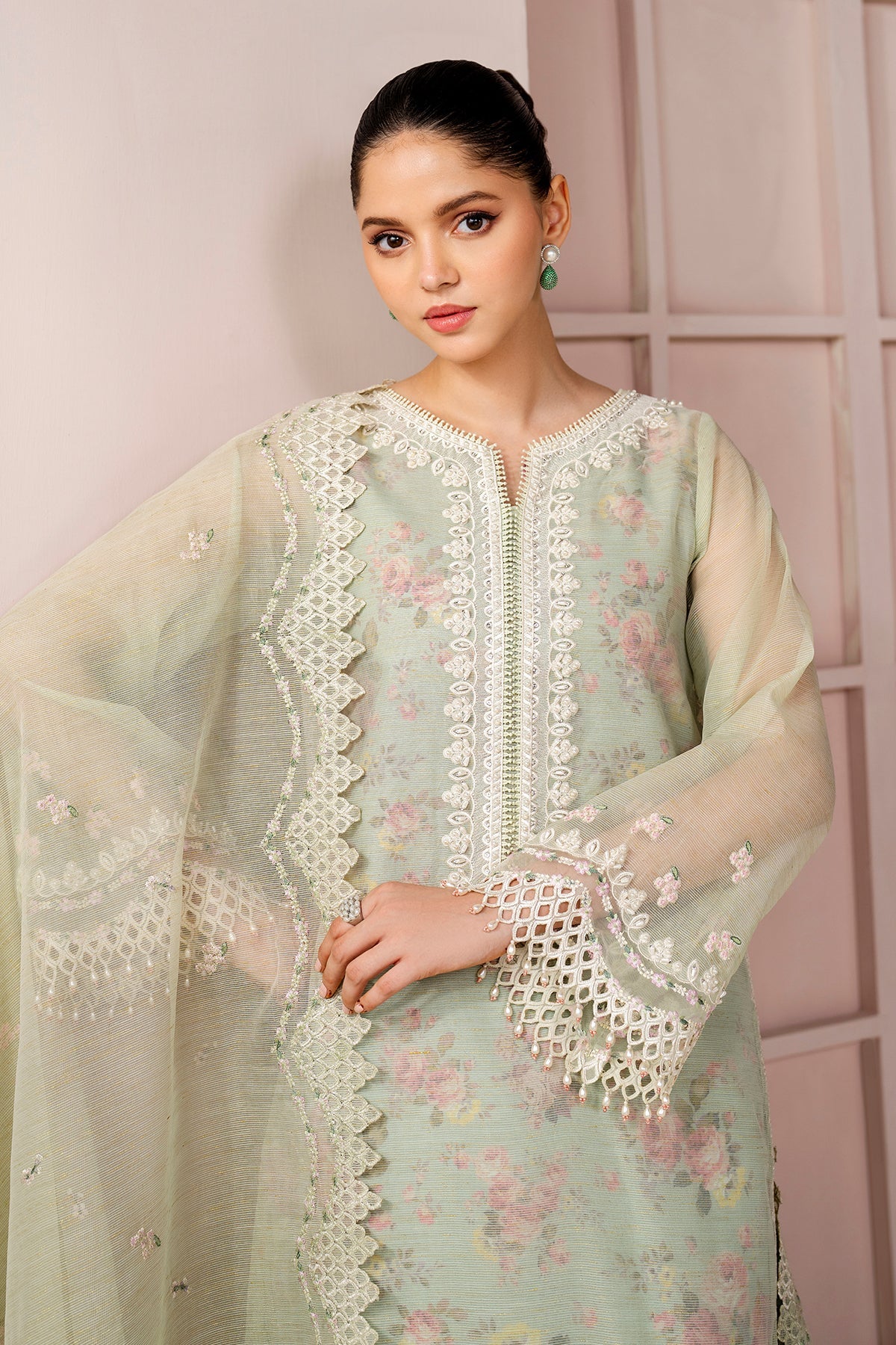 EMBROIDERED COTTON PATTI SF-4188