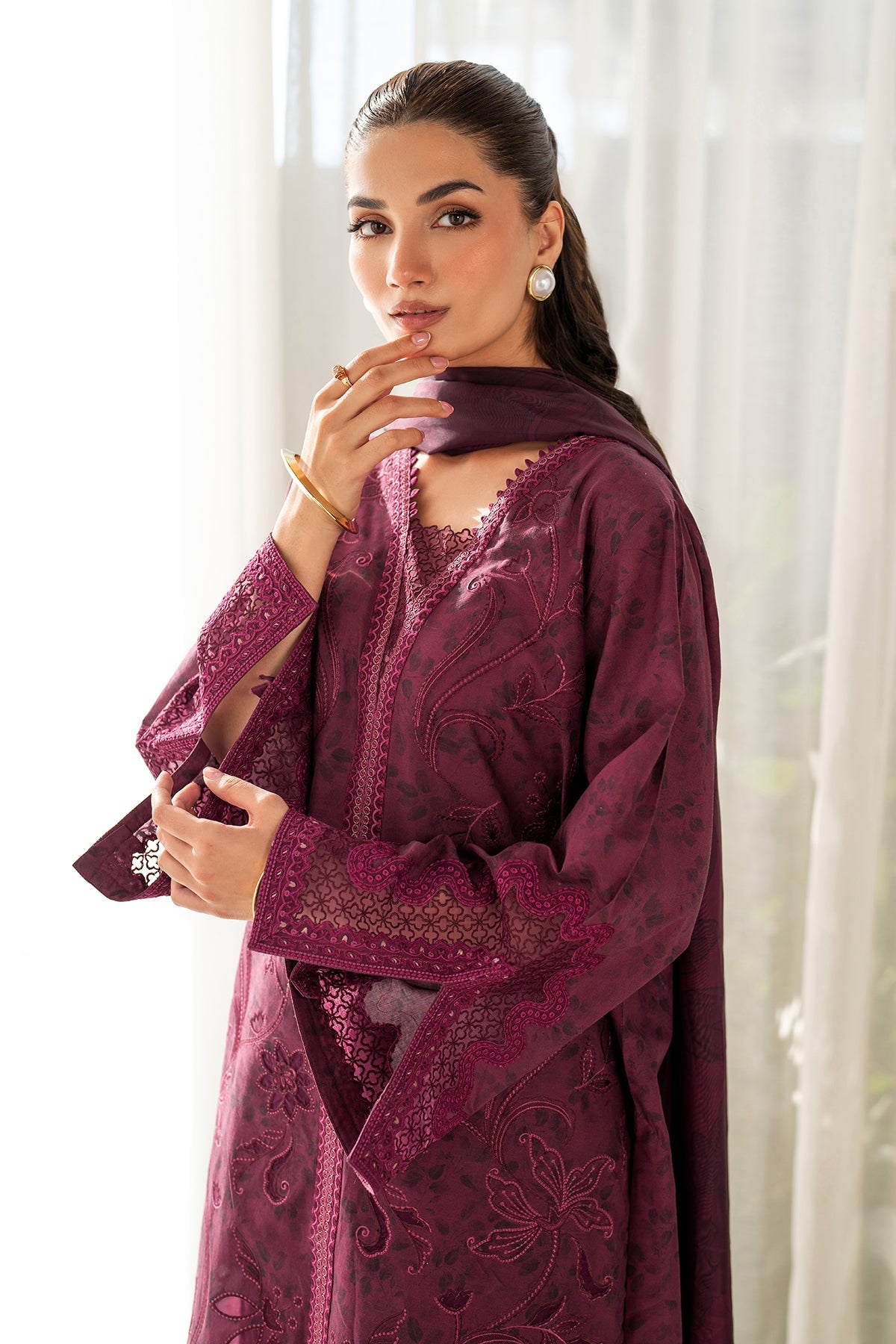 EMBROIDERED PRINTED LAWN SF-4098