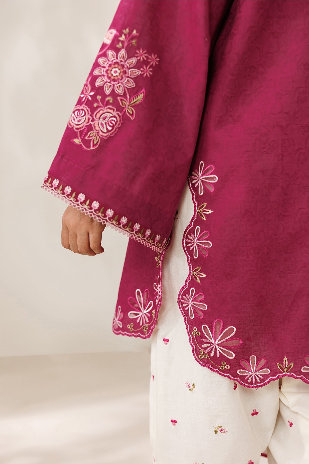 EMBROIDERED JACQUARD PR-1273