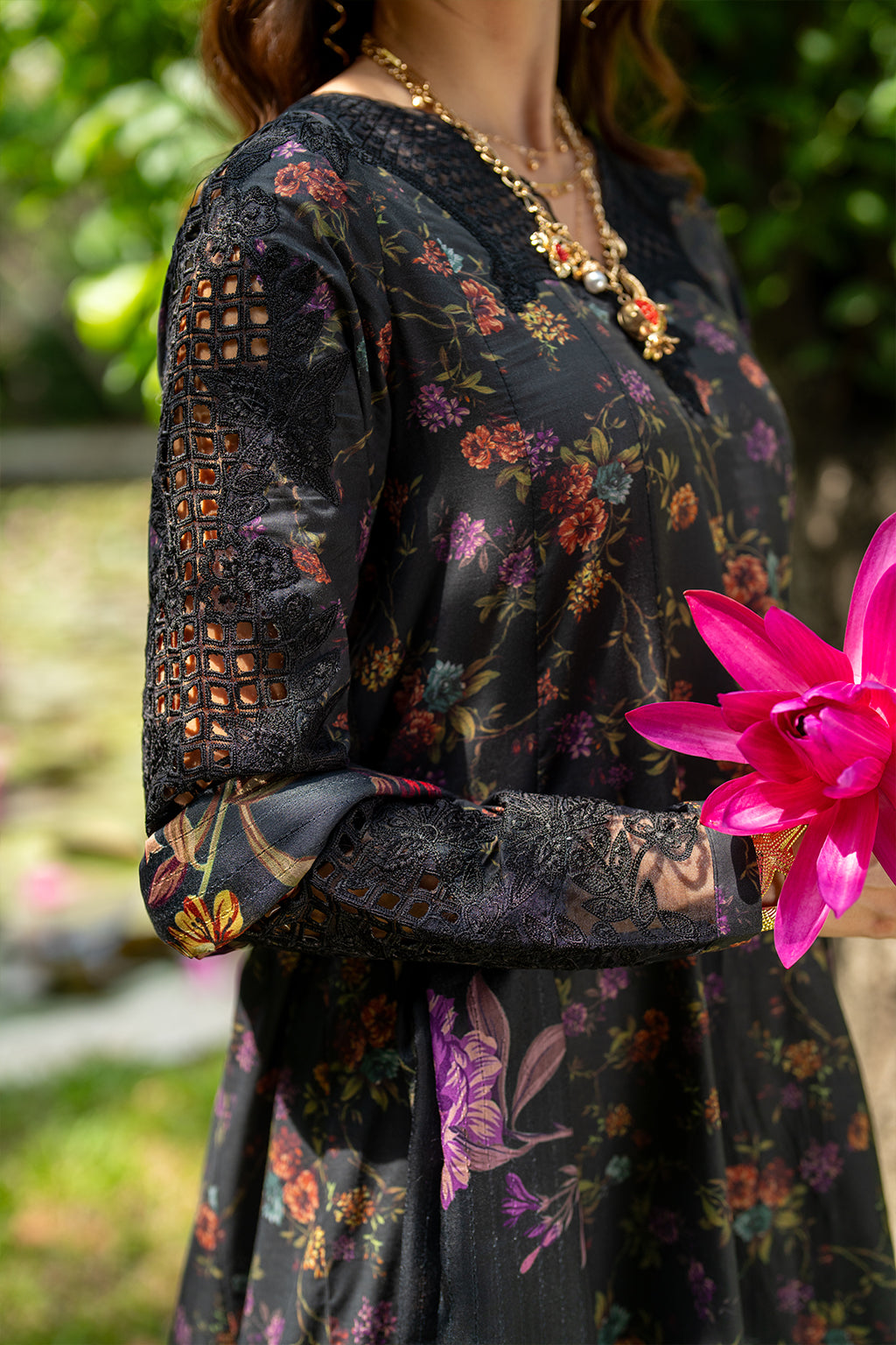 UE-508 Printed Lawn