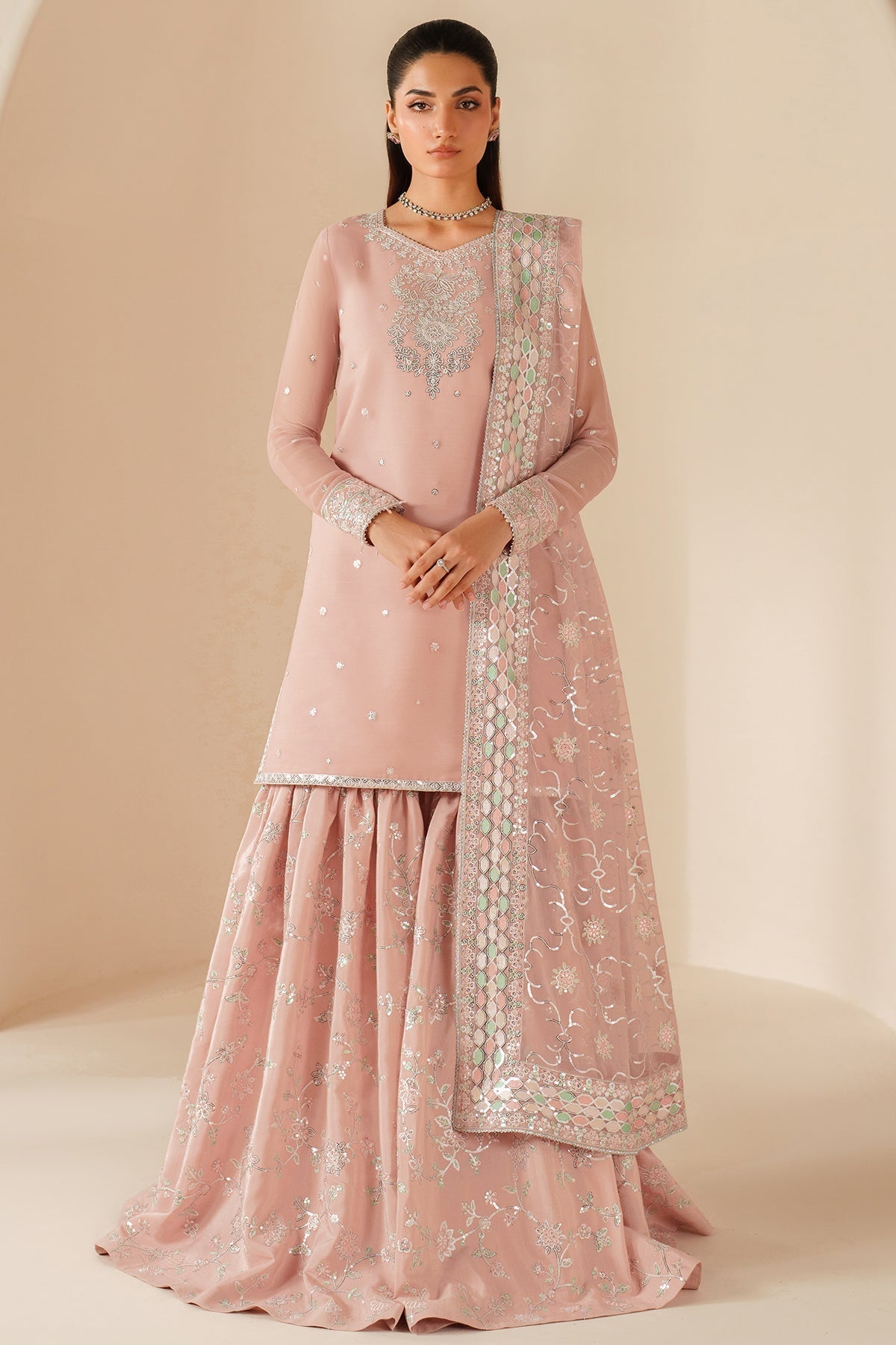 Farasha – Serene Petal Style