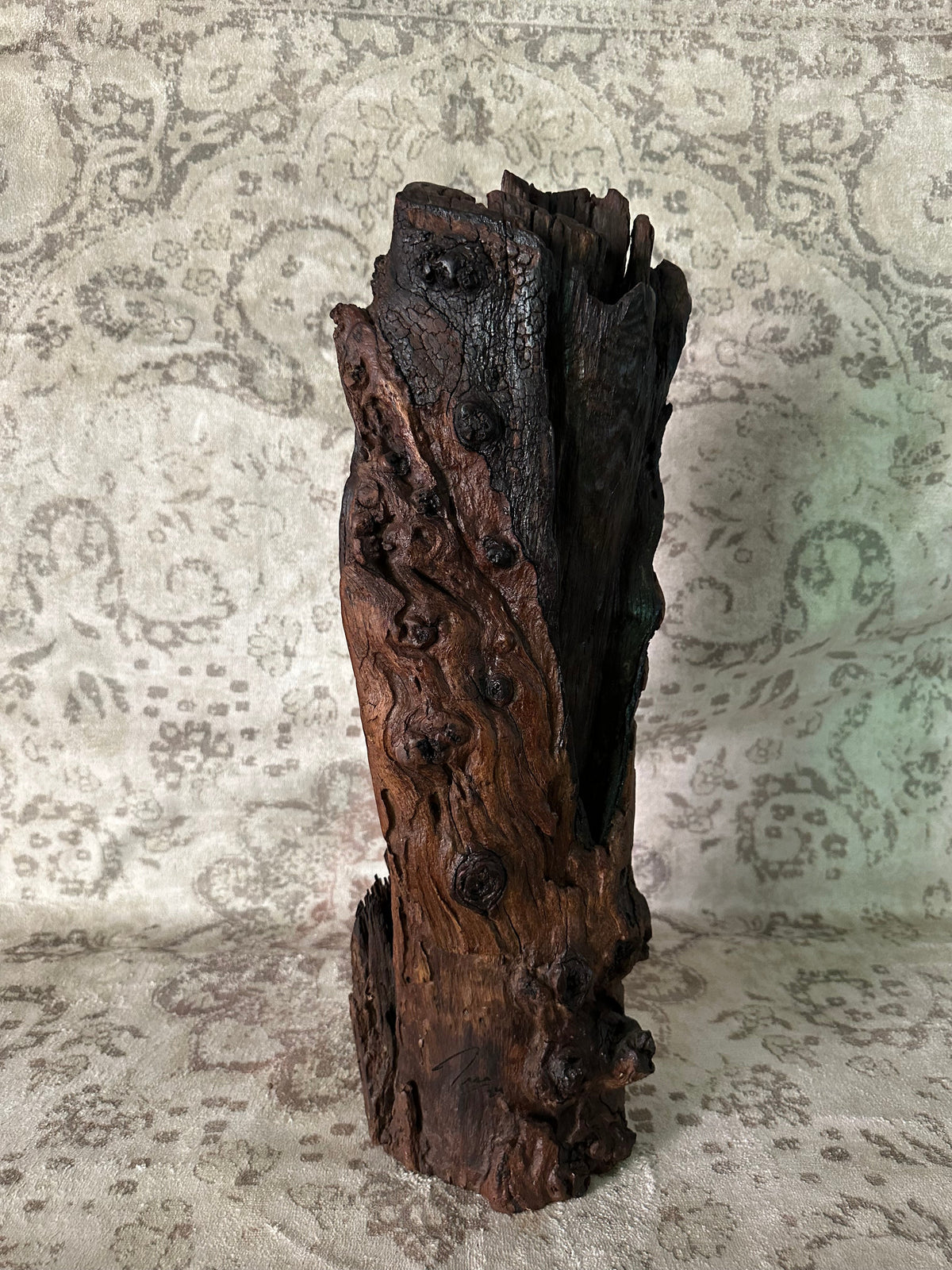 Sheesham sculpture