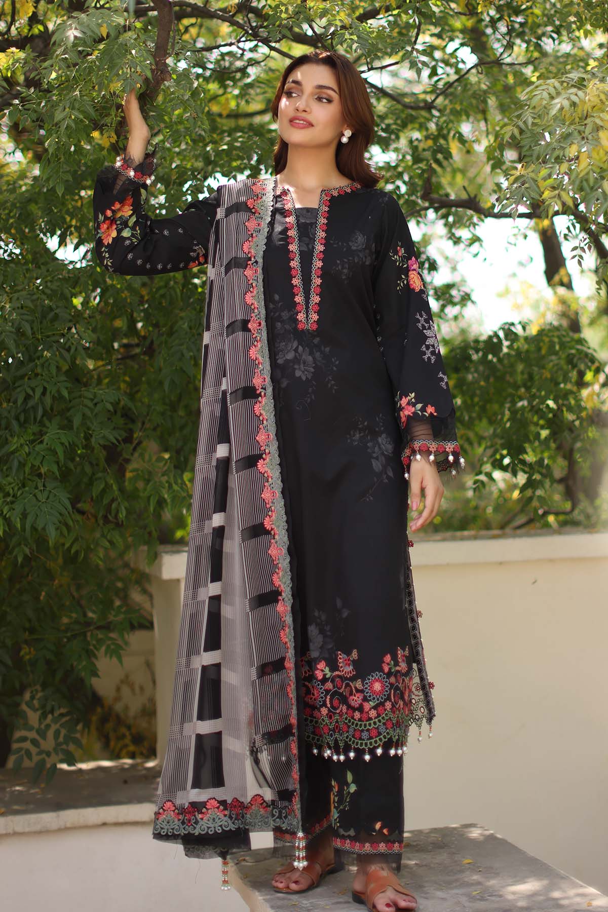3-PC Unstitched Embroidered Lawn SLC27-08