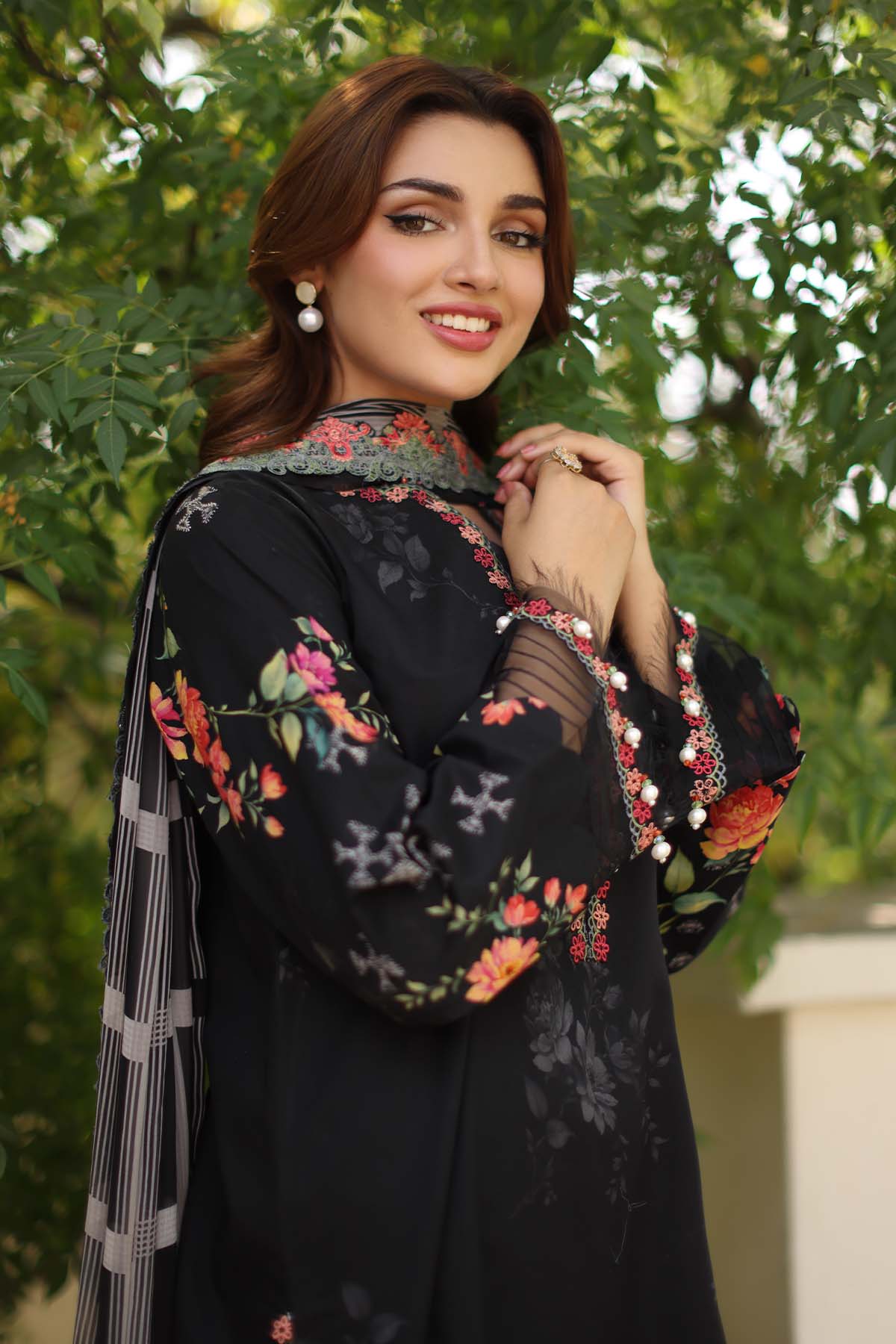 3-PC Unstitched Embroidered Lawn SLC27-08