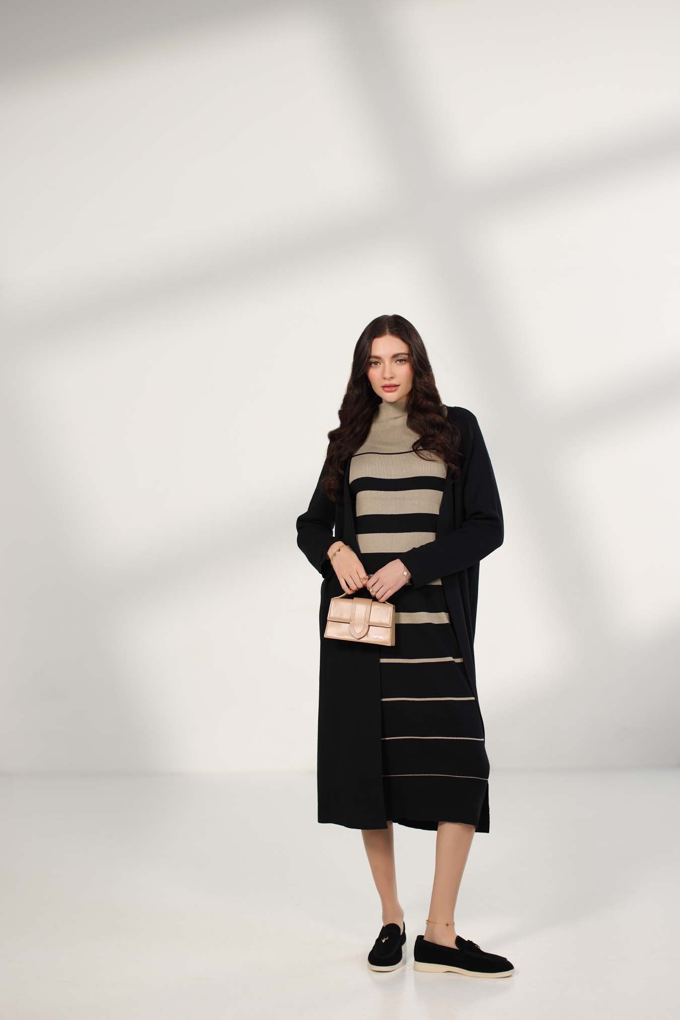 D1 - Black/Beige