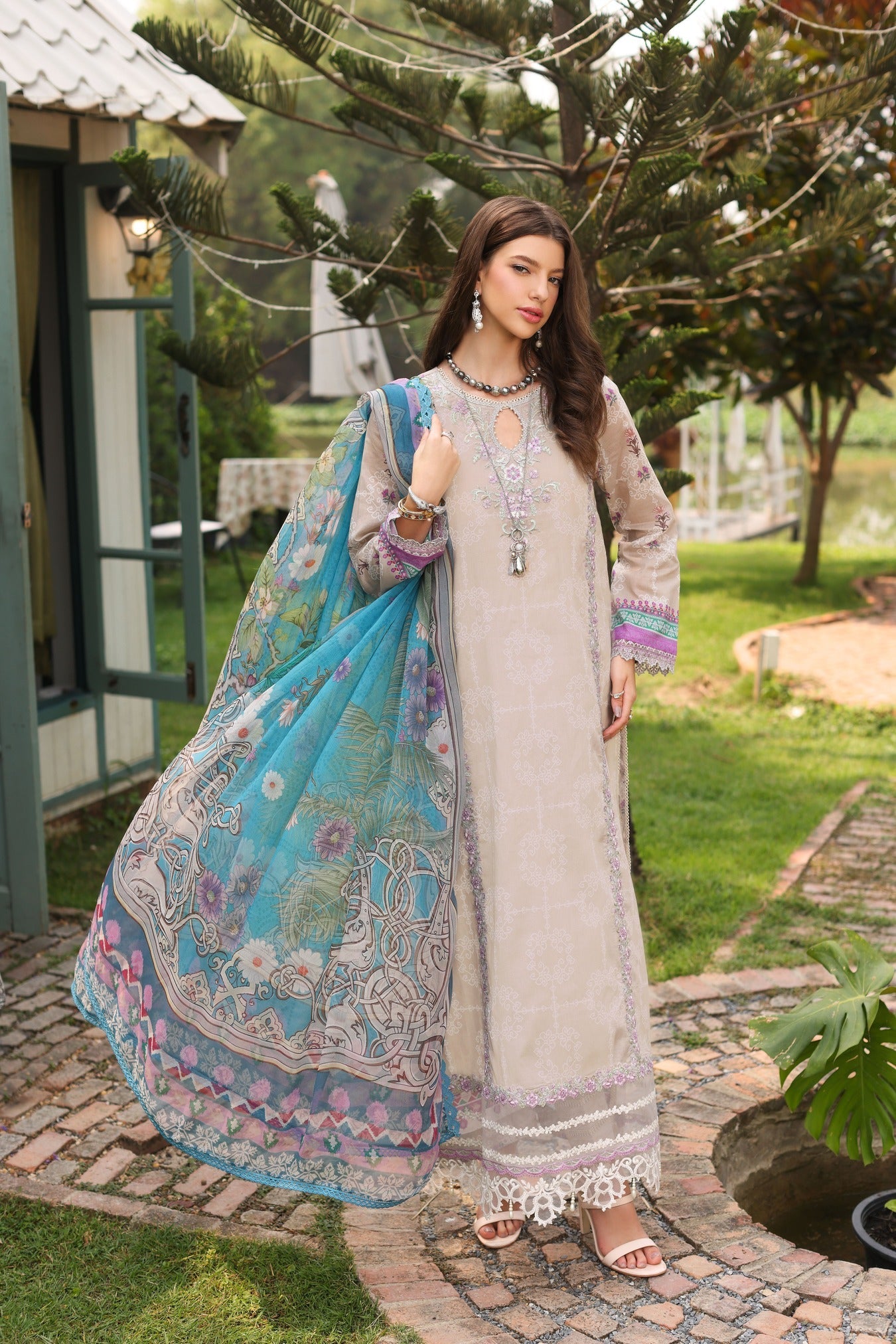 D4