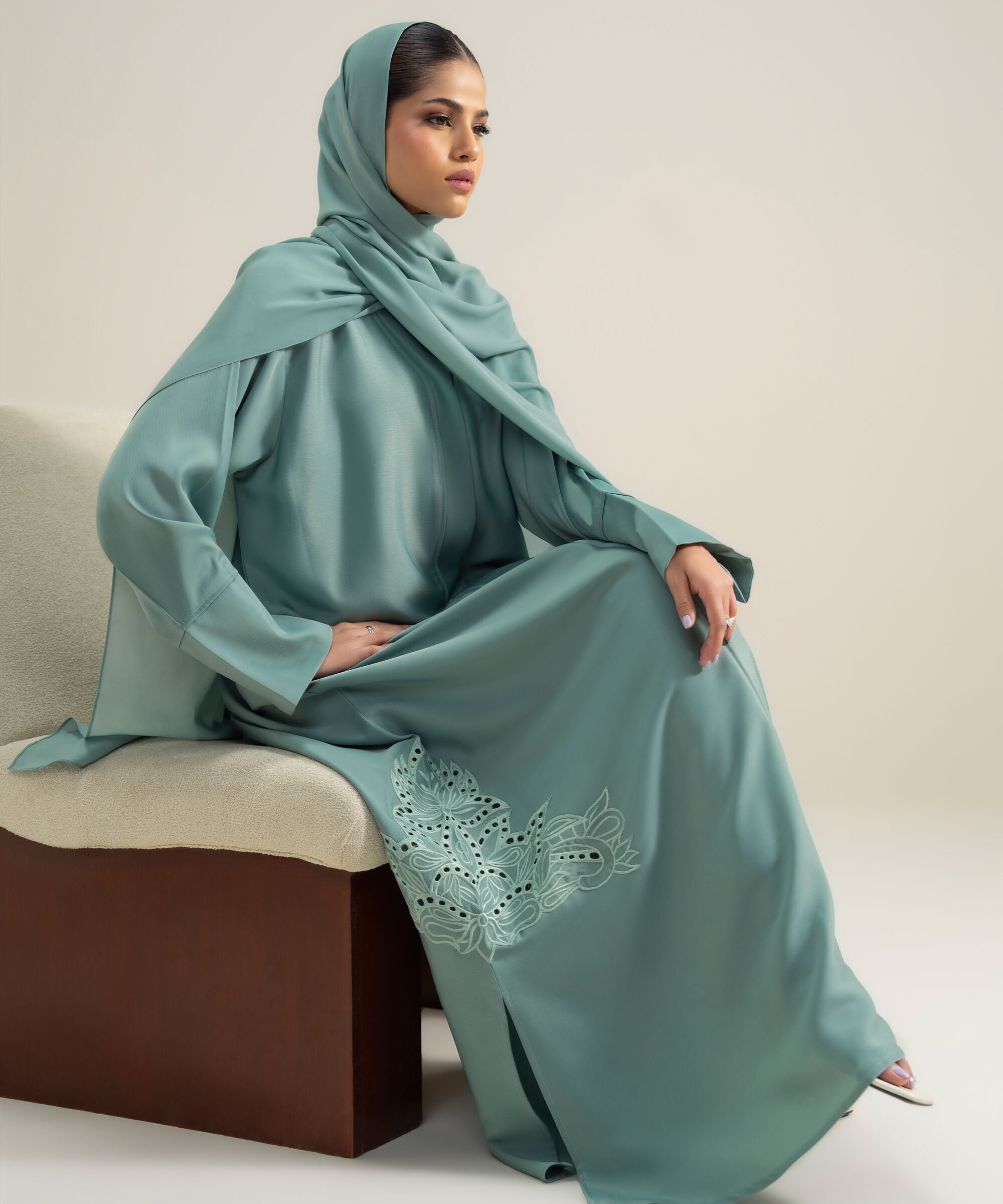 Women's Polyester Blue Embroidered Regular Abbaya Set