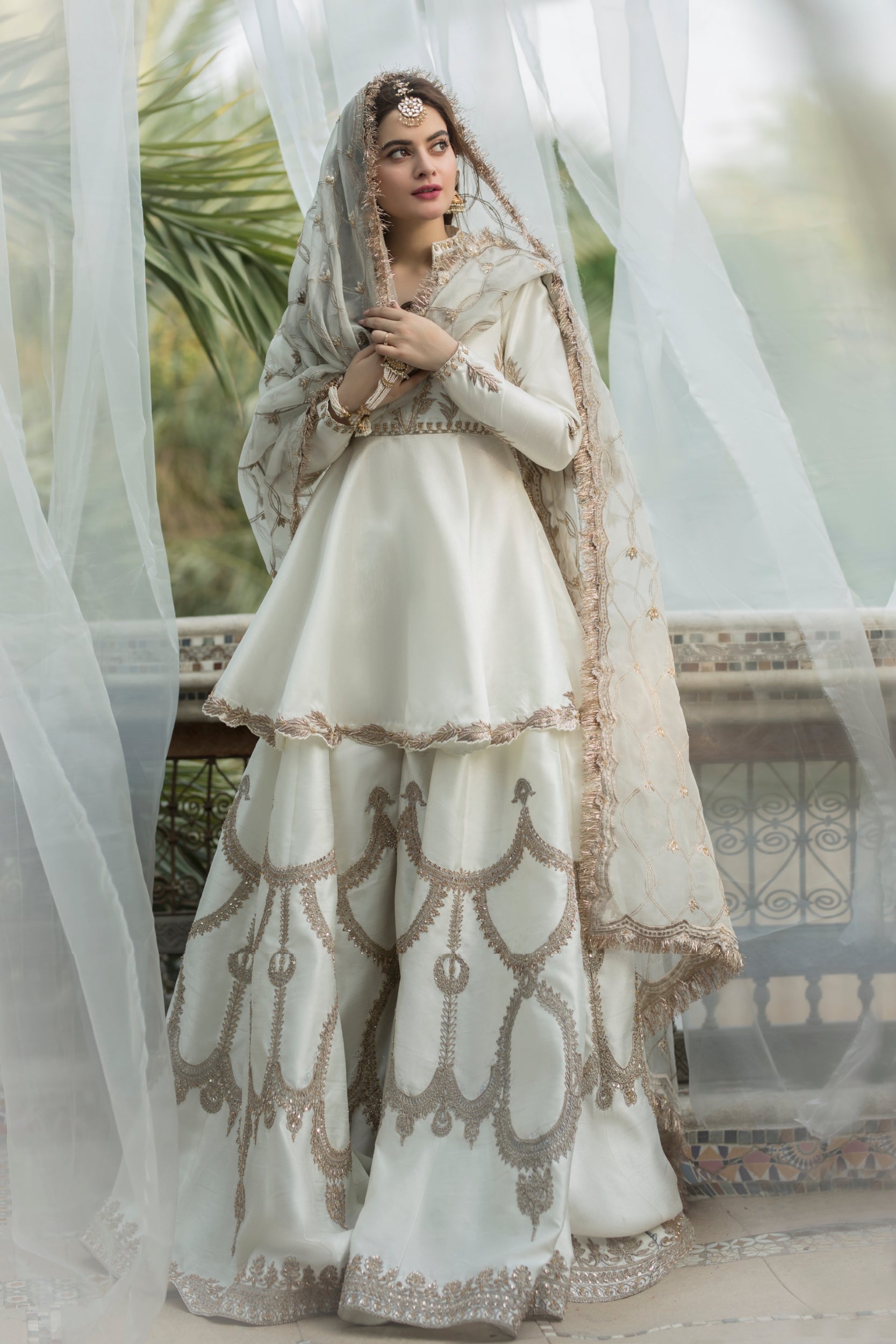 https://cdn.shopify.com/s/files/1/0516/3571/6292/products/AFSANA_2.jpg?v=1753386858