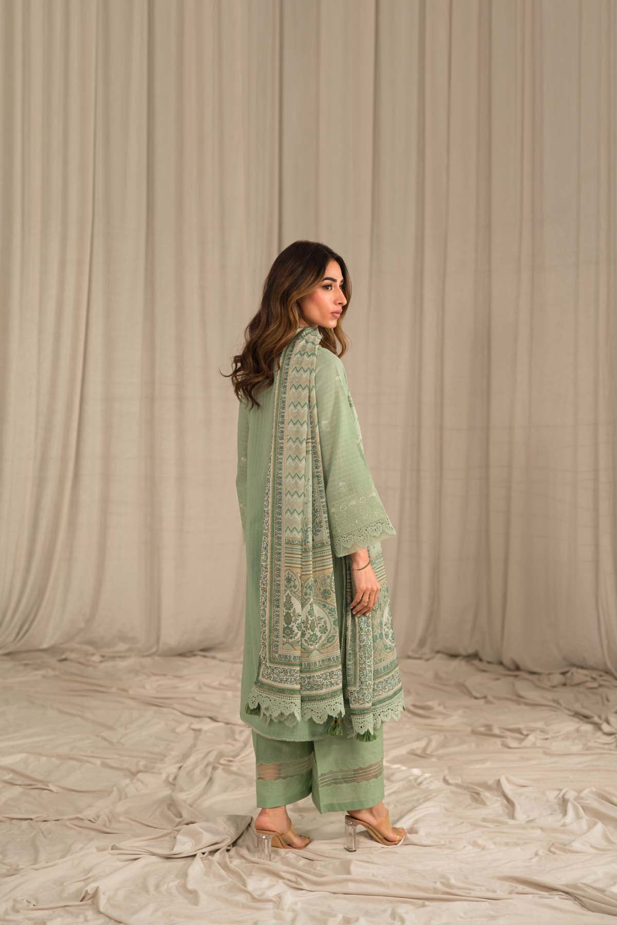 Textured Lawn 3 Piece (Embroidered)