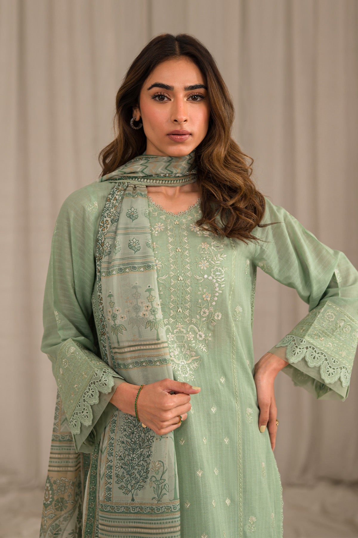 Textured Lawn 3 Piece (Embroidered)