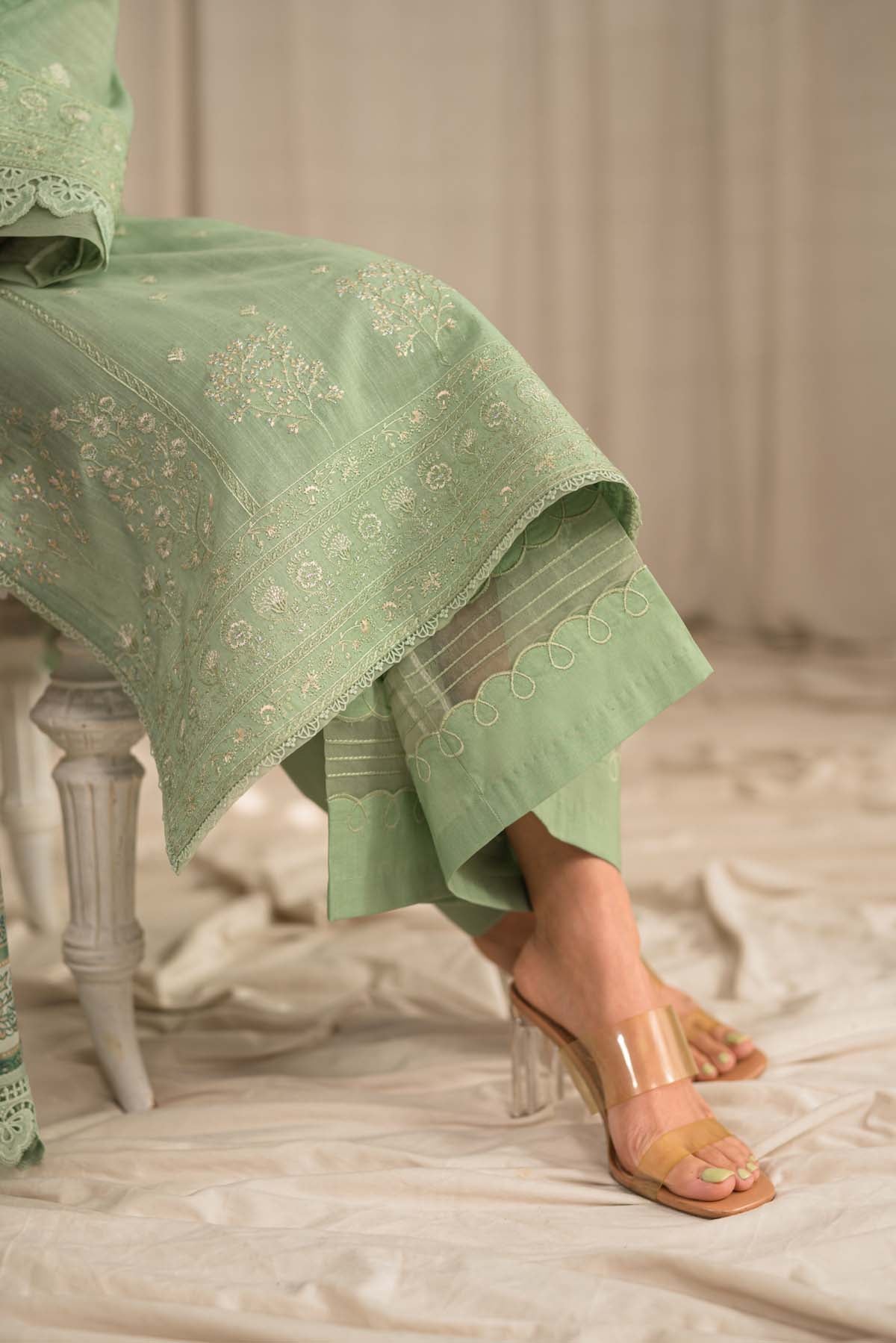 Textured Lawn 3 Piece (Embroidered)