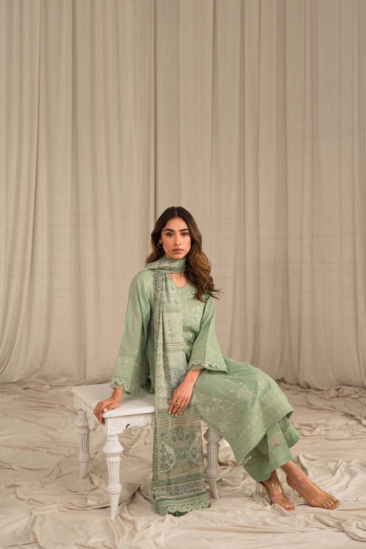 Textured Lawn 3 Piece (Embroidered)