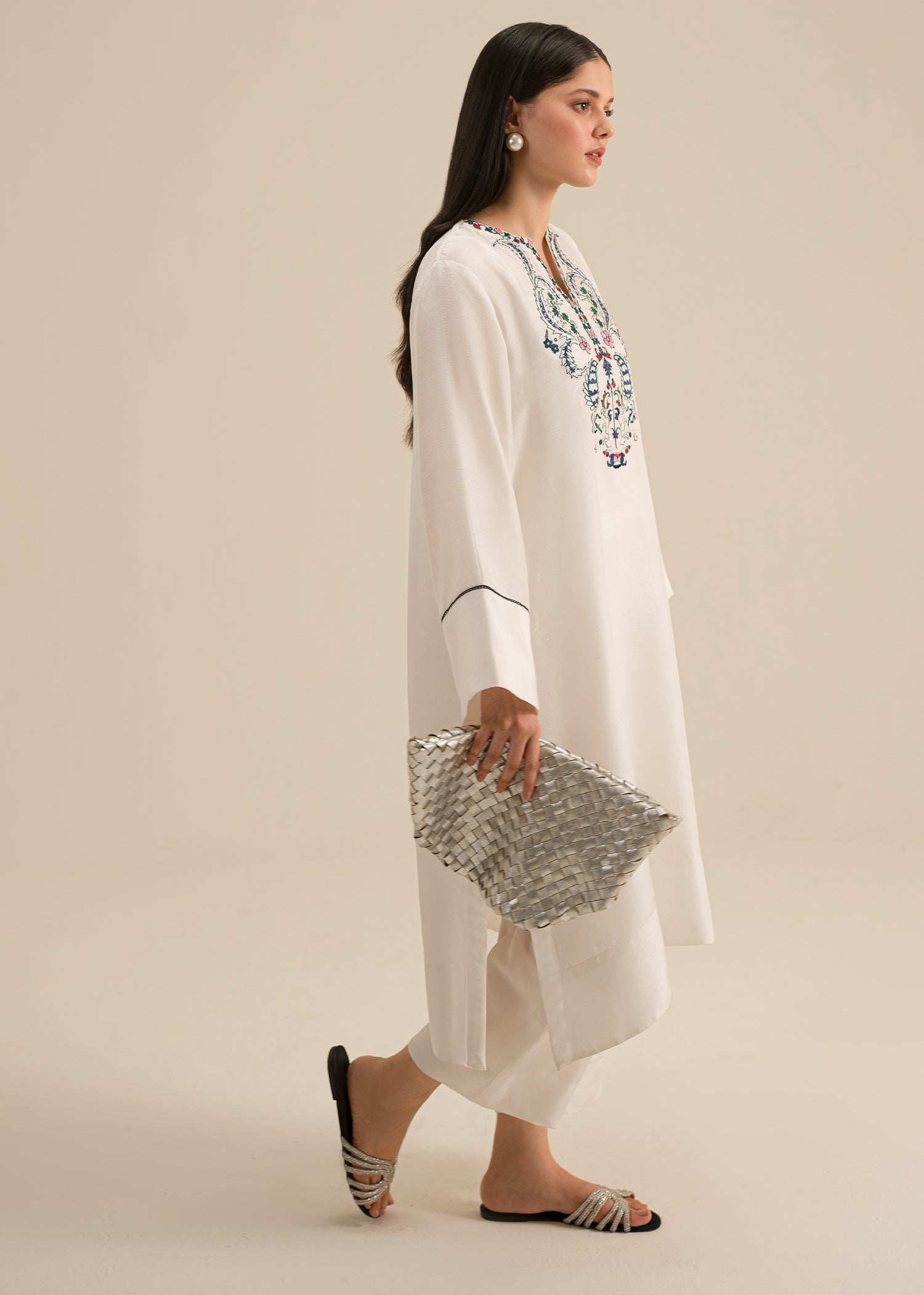 https://cdn.shopify.com/s/files/1/3006/7522/files/AIZ09341.jpg?v=1730368991