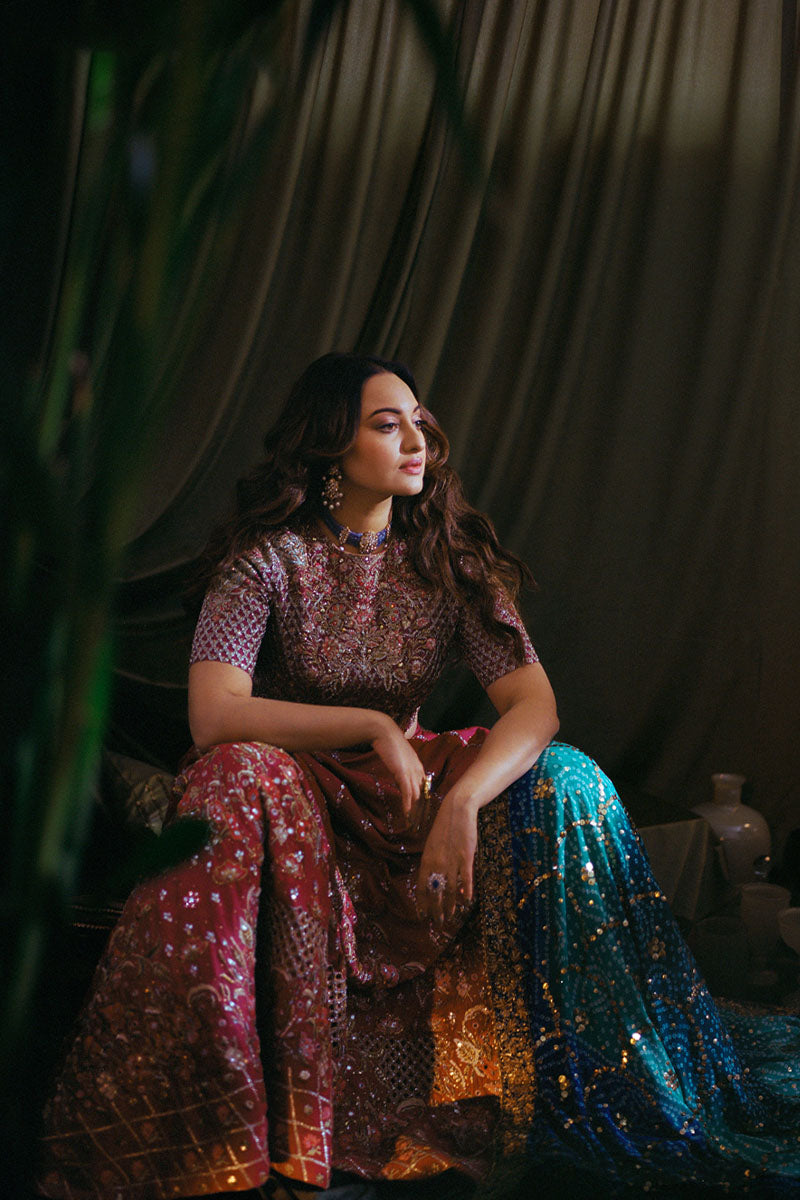 Sonakshi Sinha in Noura