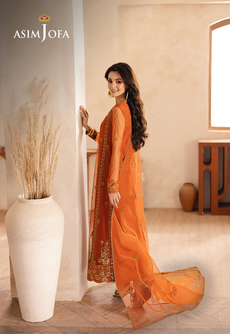 https://cdn.shopify.com/s/files/1/0690/7320/7593/files/AJHEB-09HeeriyeBackimagewebsize.jpg?v=1748667271
