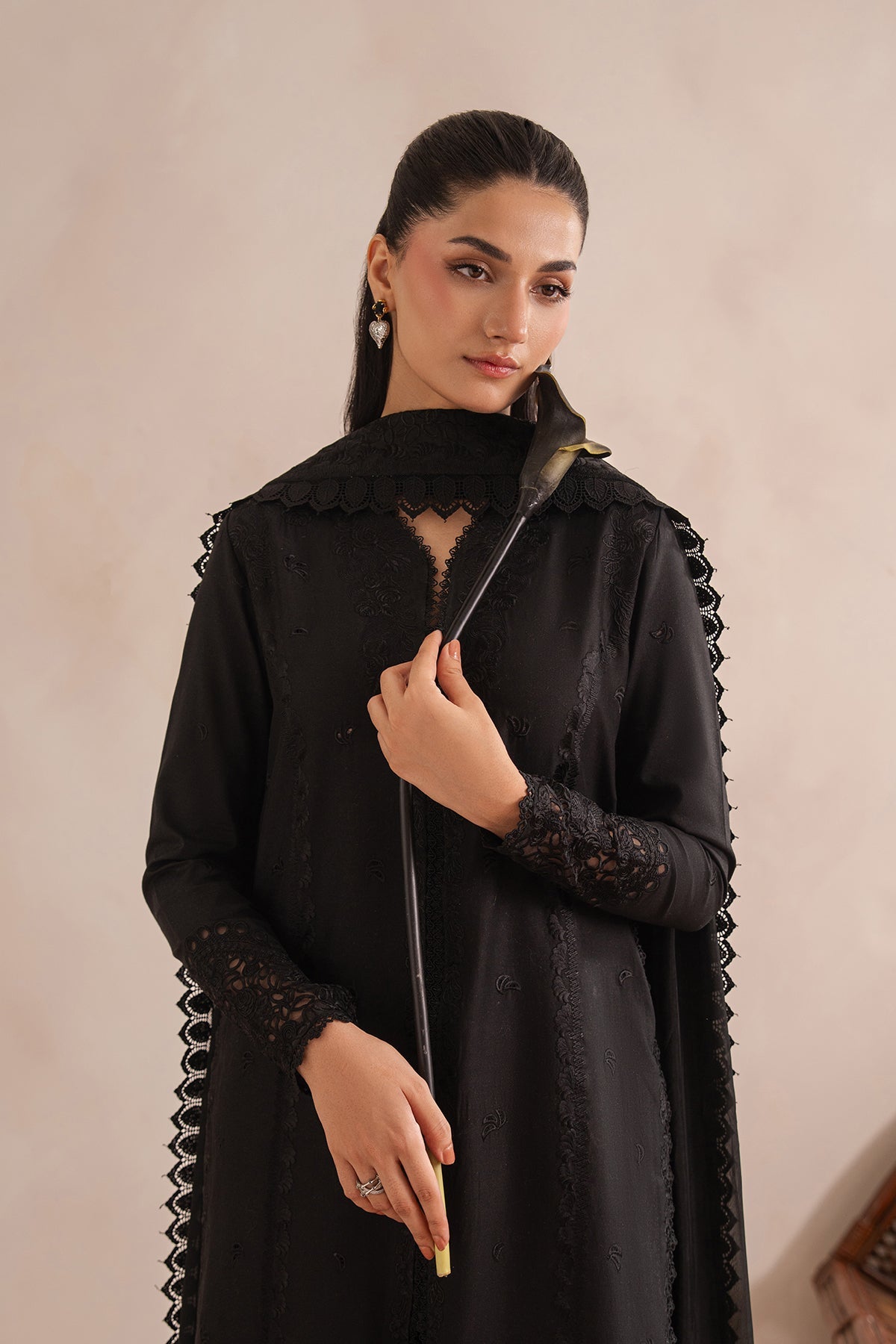 https://cdn.shopify.com/s/files/1/0052/2030/2897/files/AKS02859_601d5558-9bdb-41e0-b12c-d813044117e3.jpg?v=1781609184