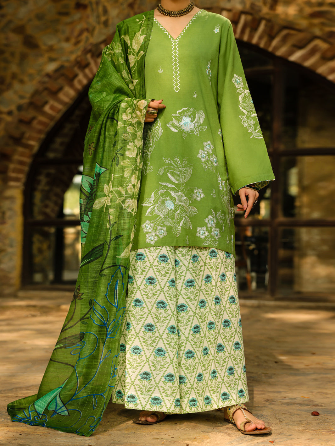 Green Lawn 3Pc Stitched - ALP-3PS-2309