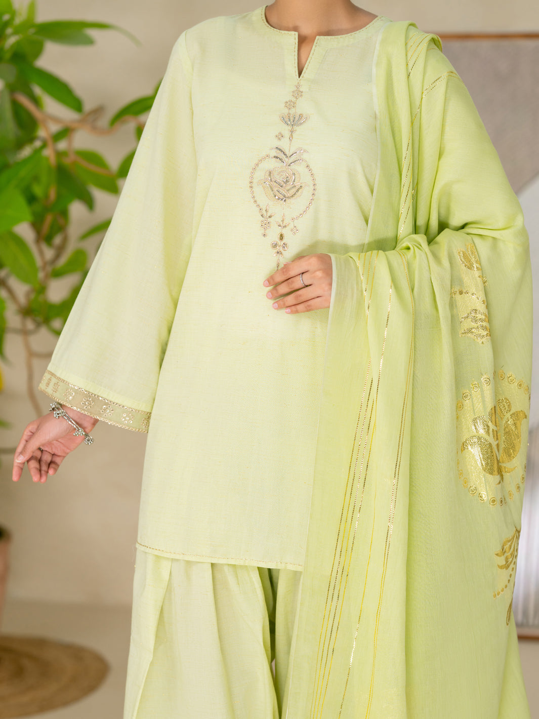 Light Green Golden Zari Lawn Stitched 3Pc- ALP-3PS-2618