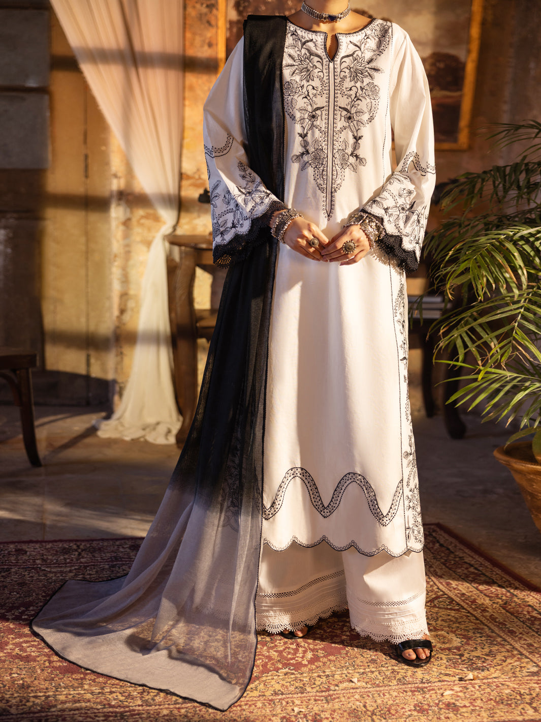 White Dyed Lawn Unstitched 3Pc - ALP-3PS-2722