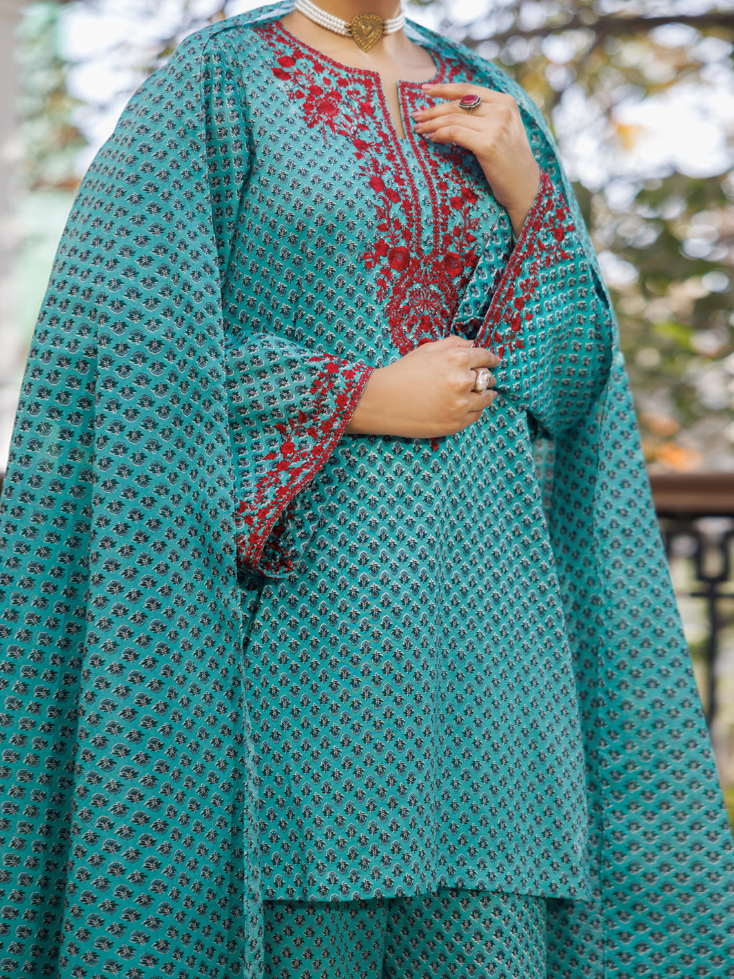 Green Lawn 3Pc Stitched - ALP-3PS-2572