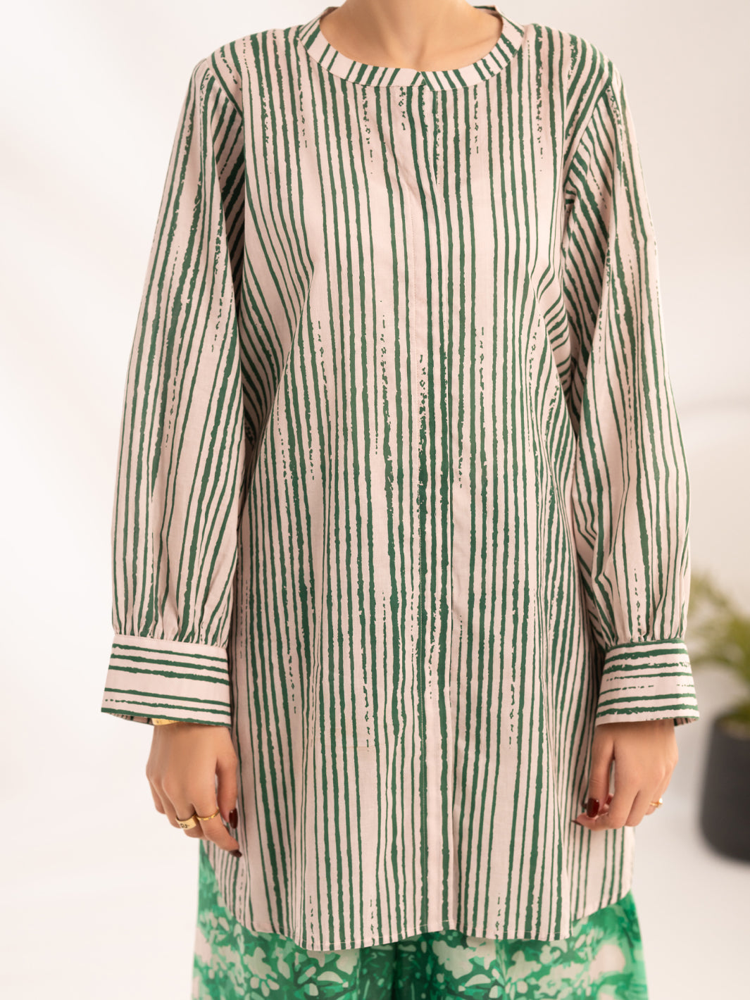 Off White 2Pc Stitched - ALP-LKS-2527