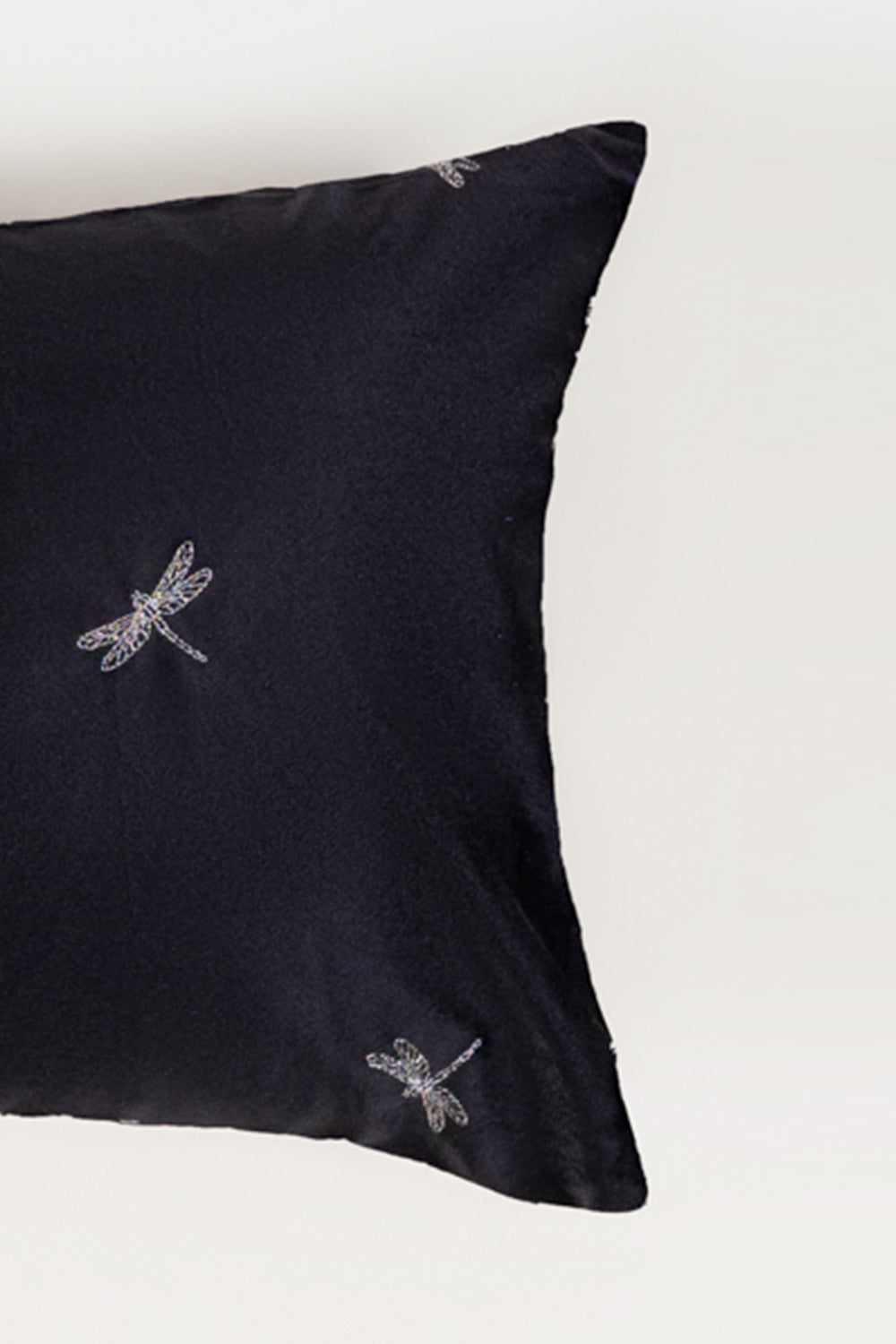 VEC-028 Velvet Embroidered Cushion Cover