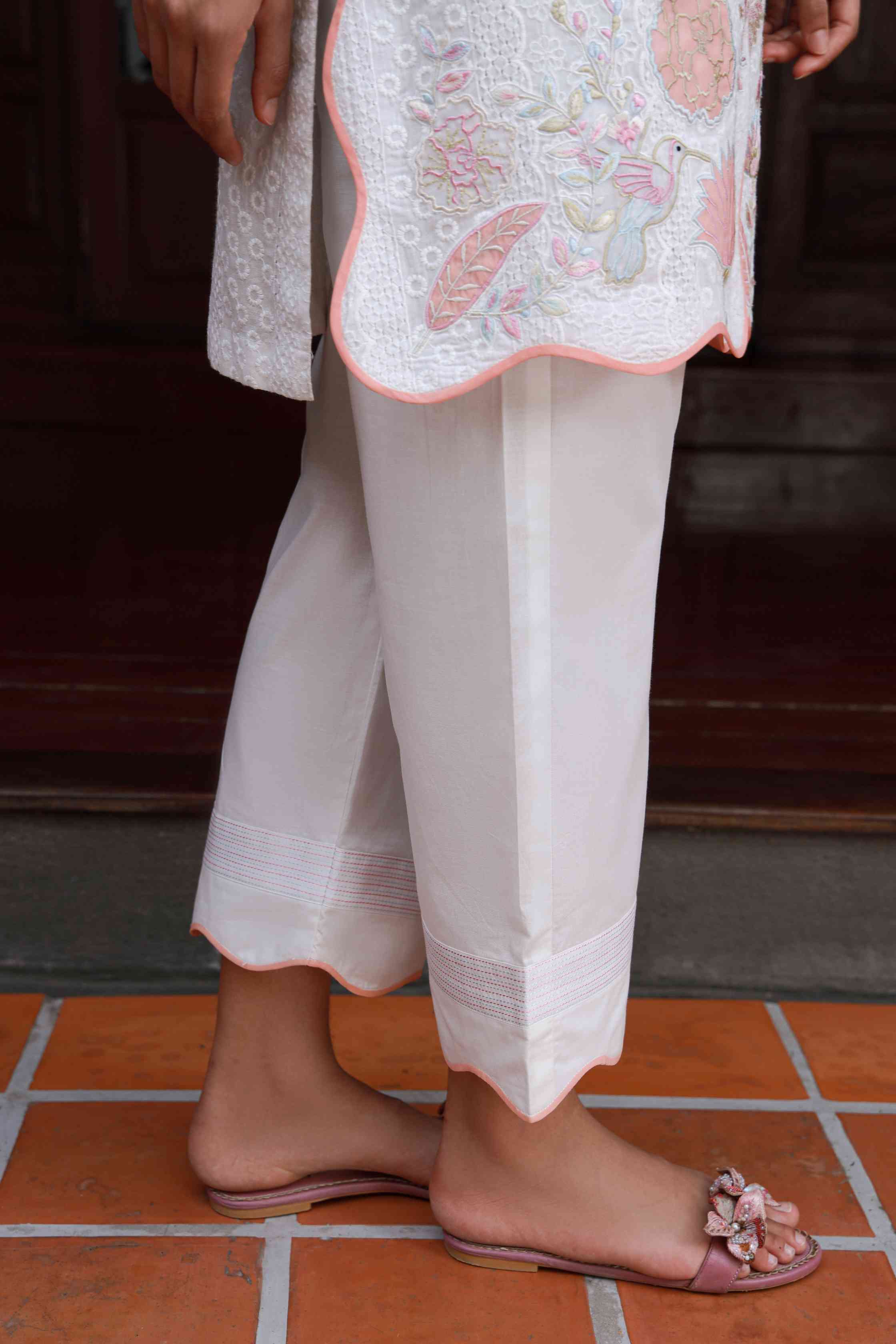 https://cdn.shopify.com/s/files/1/0663/9616/0233/files/AmberBloom_8.jpg?v=1778070144
