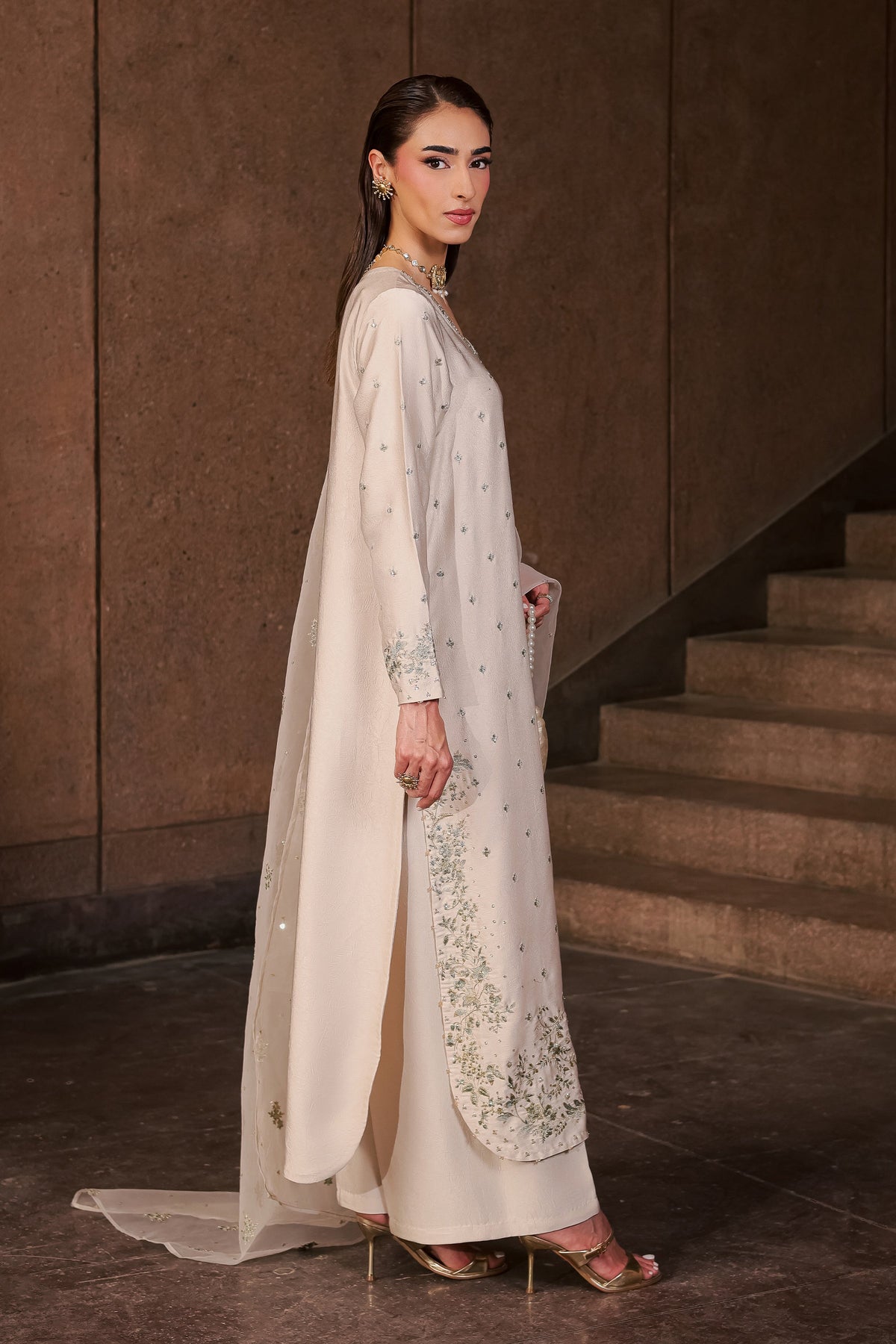 Ardo 3Pc - Festive Luxe Pret
