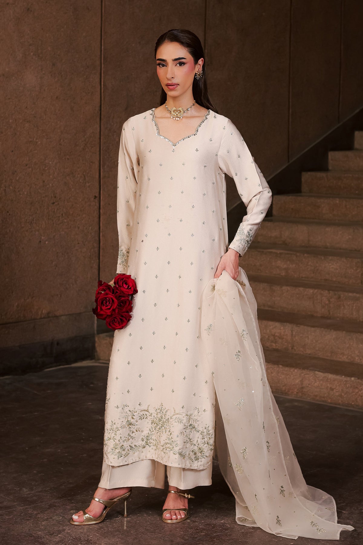 Ardo 3Pc - Festive Luxe Pret