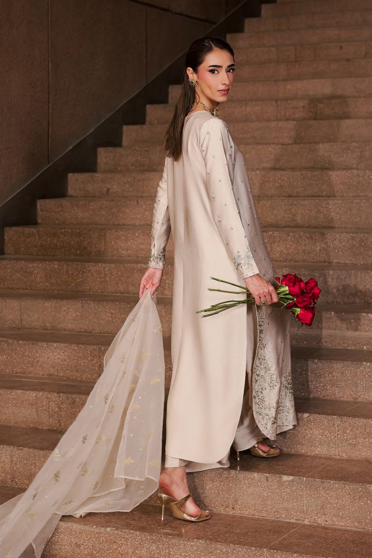 Ardo 3Pc - Festive Luxe Pret