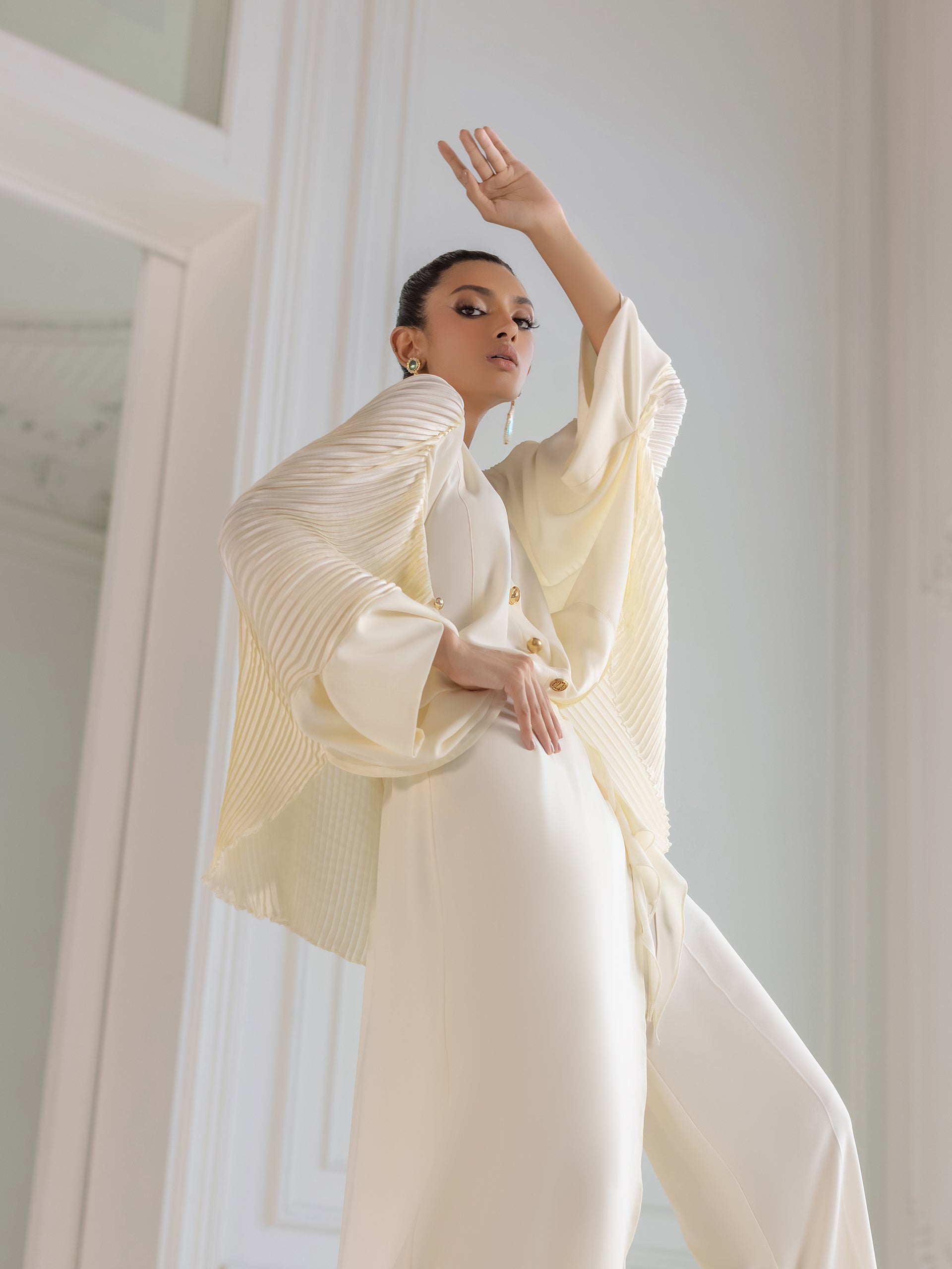 Arya - Ivory