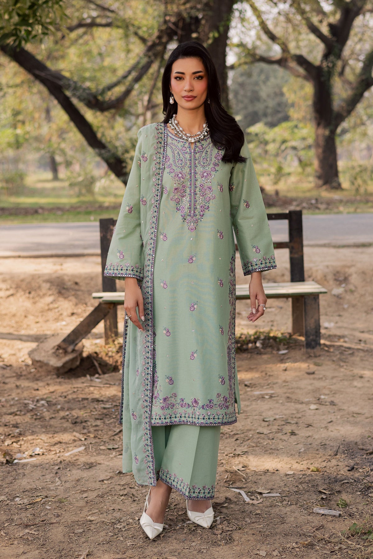 Asmira Lilac 3Pc - Embroidered Khaddar Dress