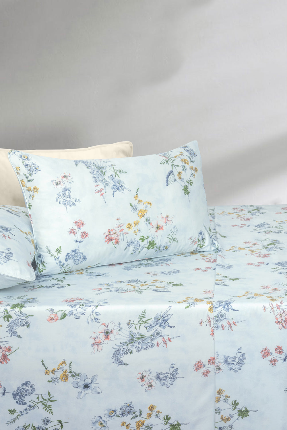 Azure bud T-300 Bed Sheet Set