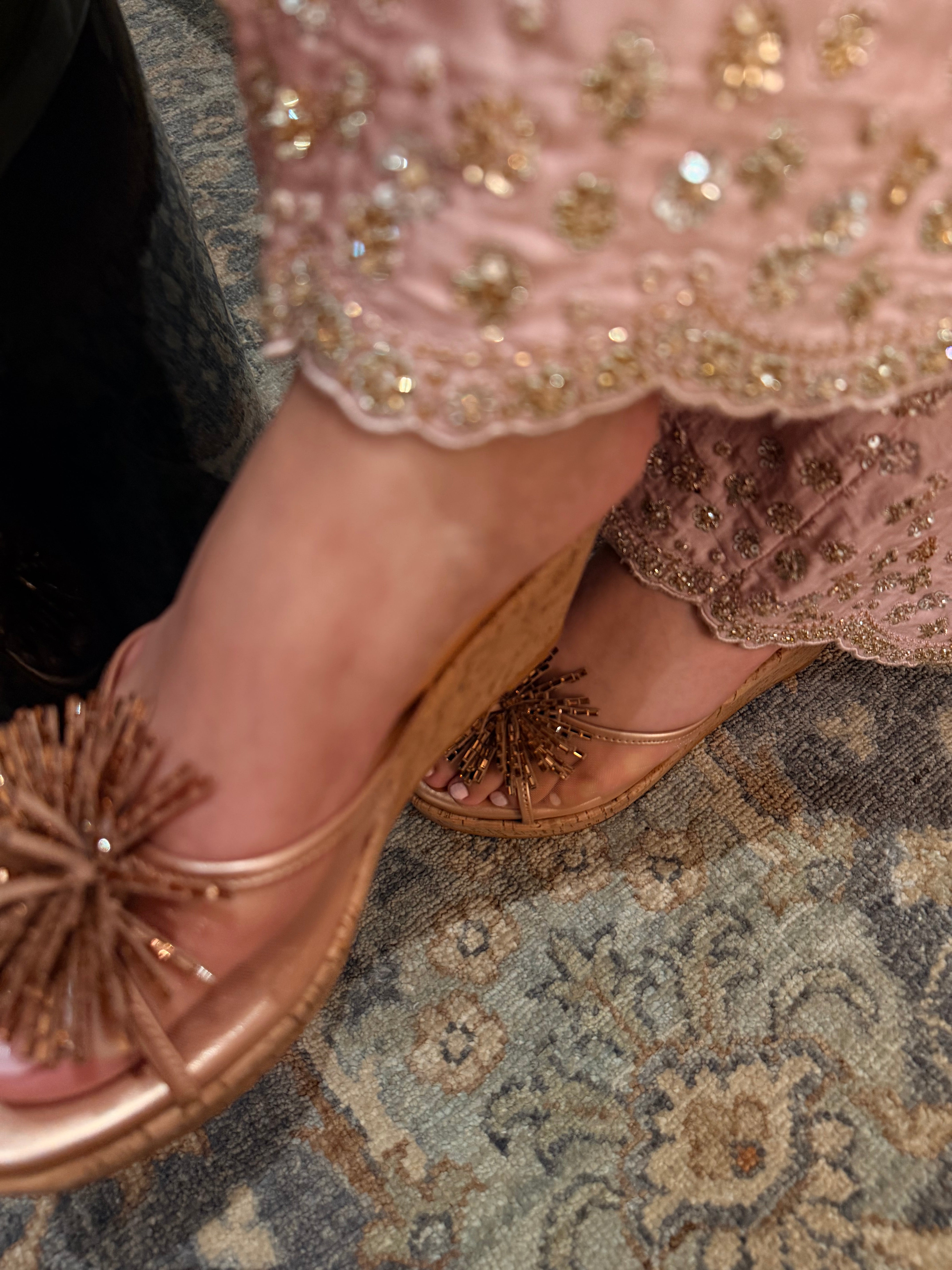 ROSE GLOW WEDGE (ZBN-25005)