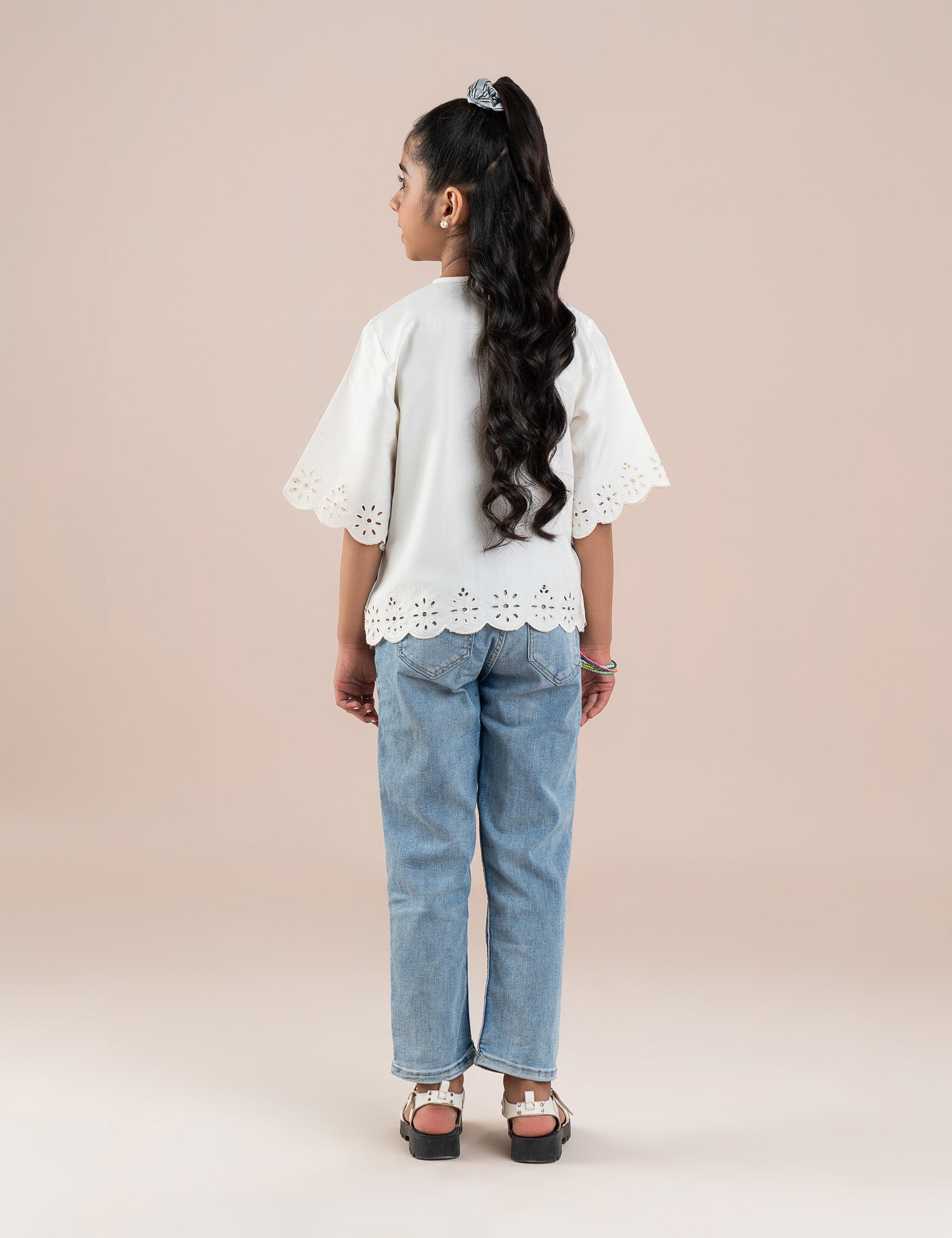 https://cdn.shopify.com/s/files/1/0488/9201/8848/files/BK12601BGWT8502_4.jpg?v=1770638785