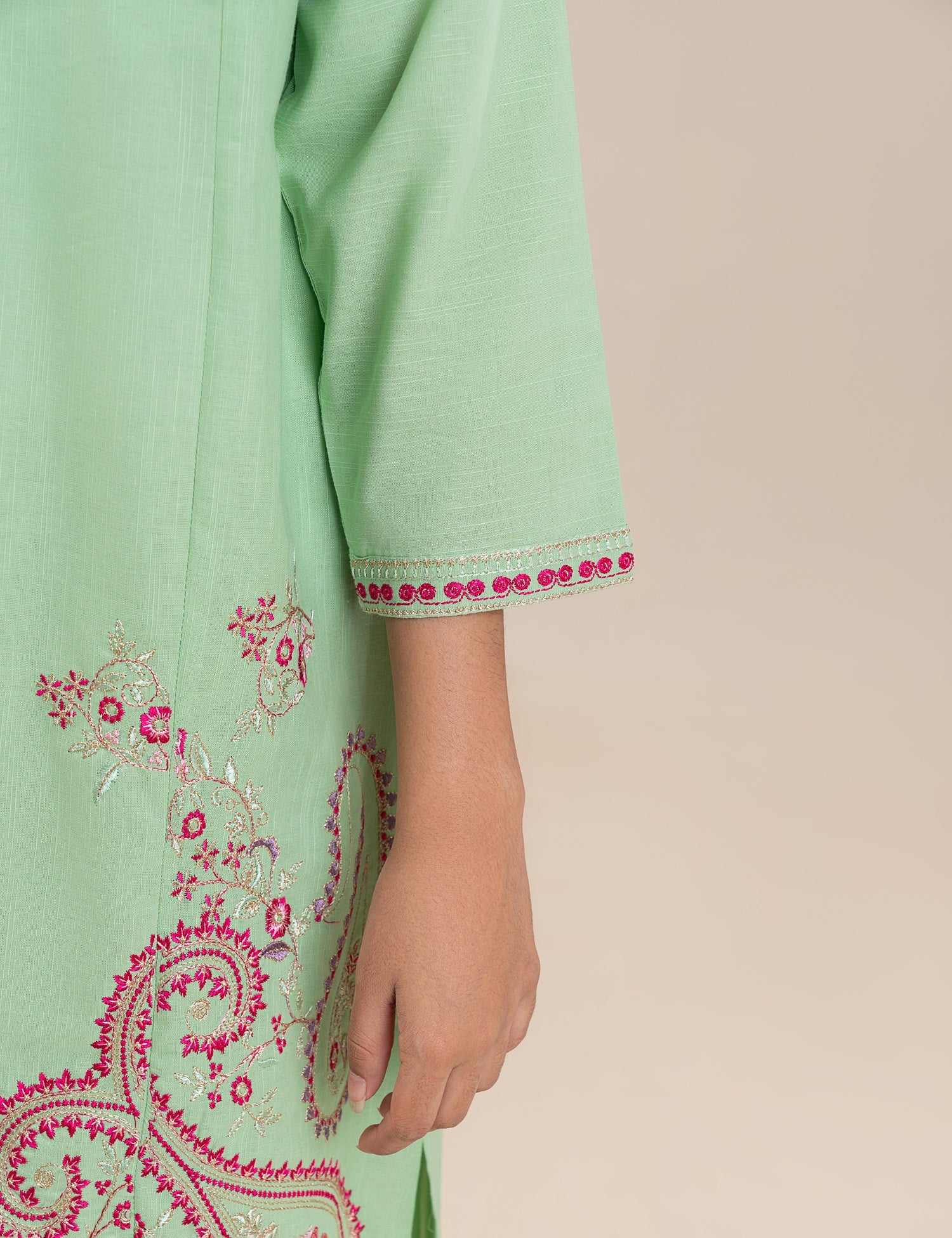 2 PIECE VIBRANT EMBROIDERED SUIT