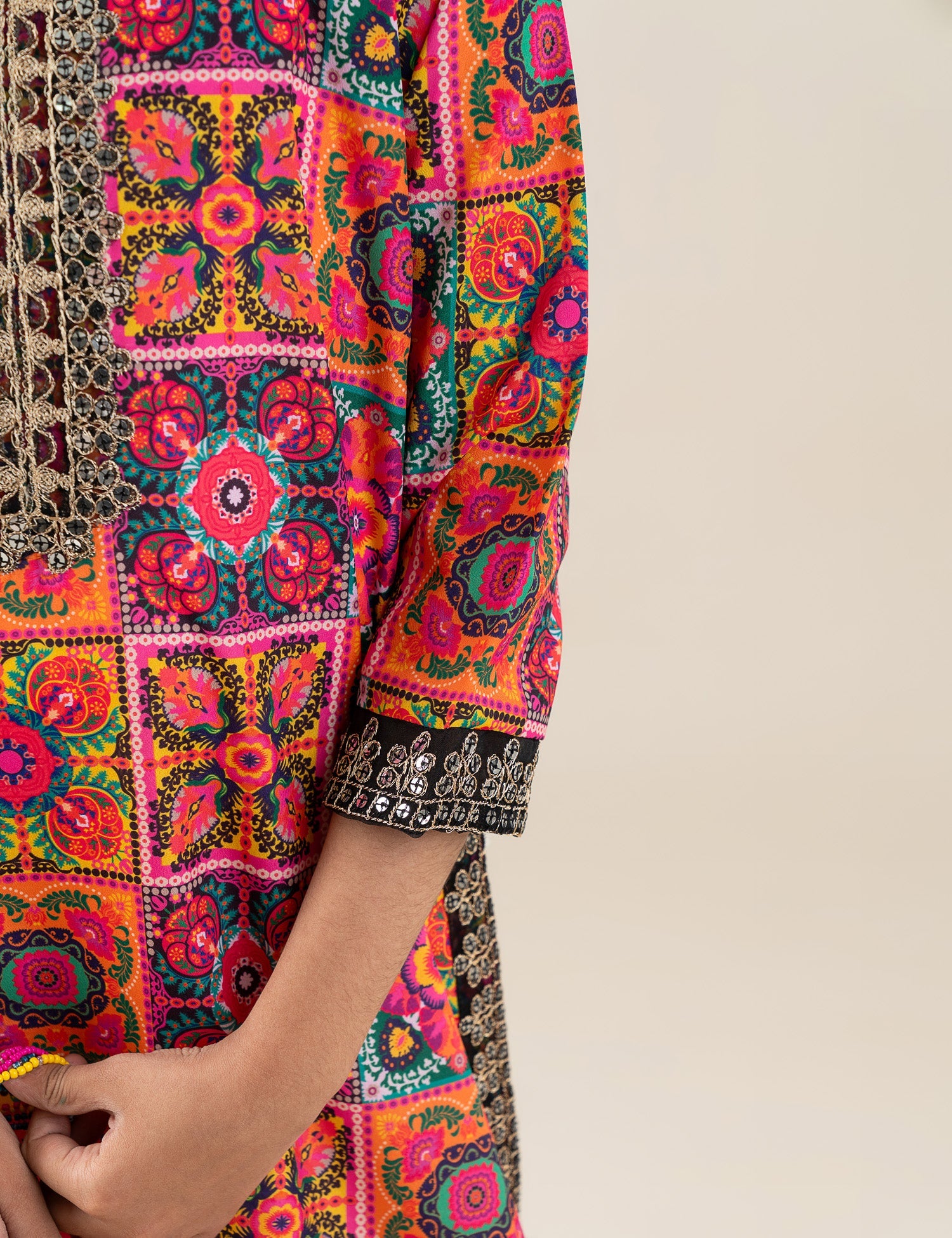 CLASSIC EMBROIDERED LONG KURTI