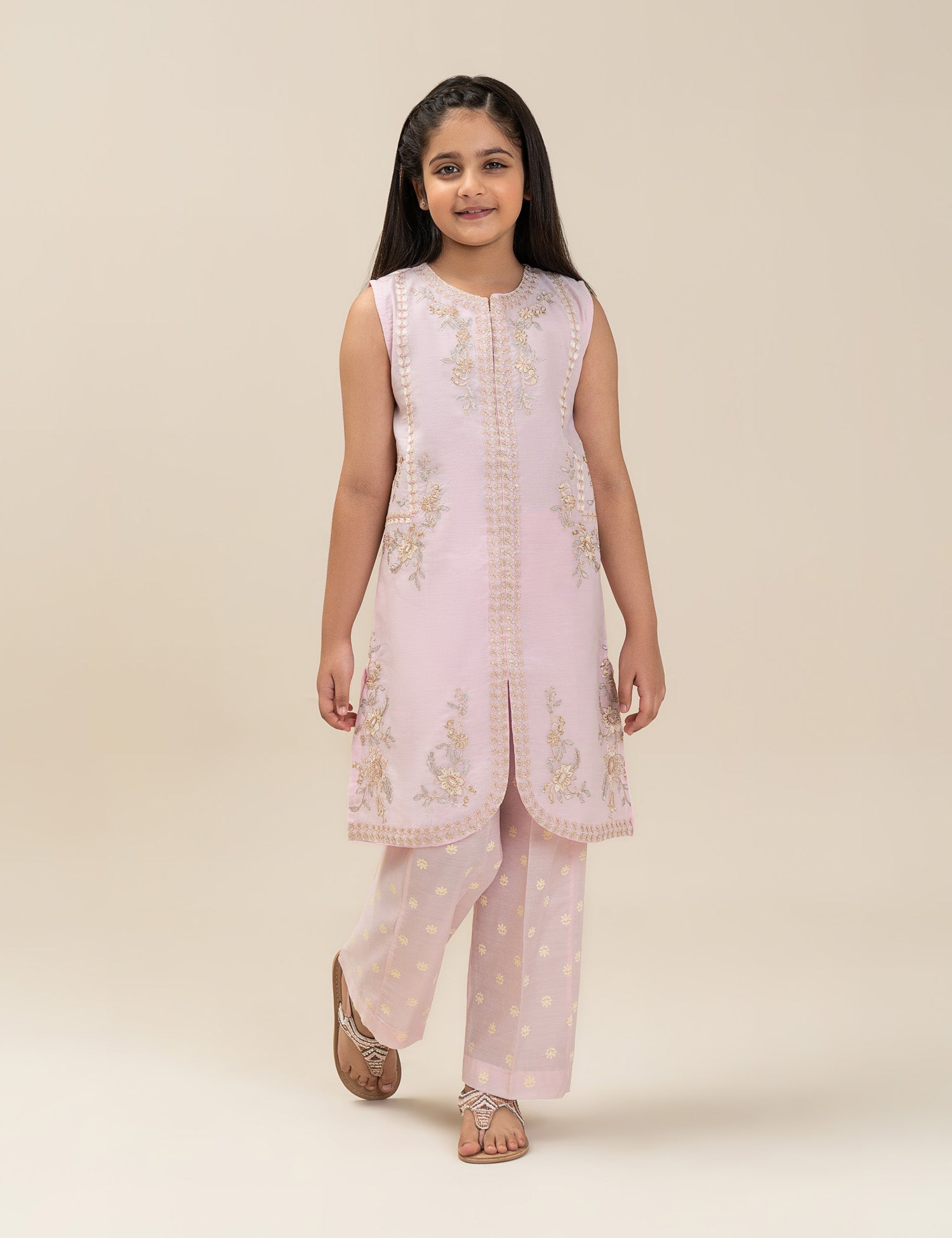2 PIECE SLEEVELESS ETHNIC EMBROIDERED SUIT